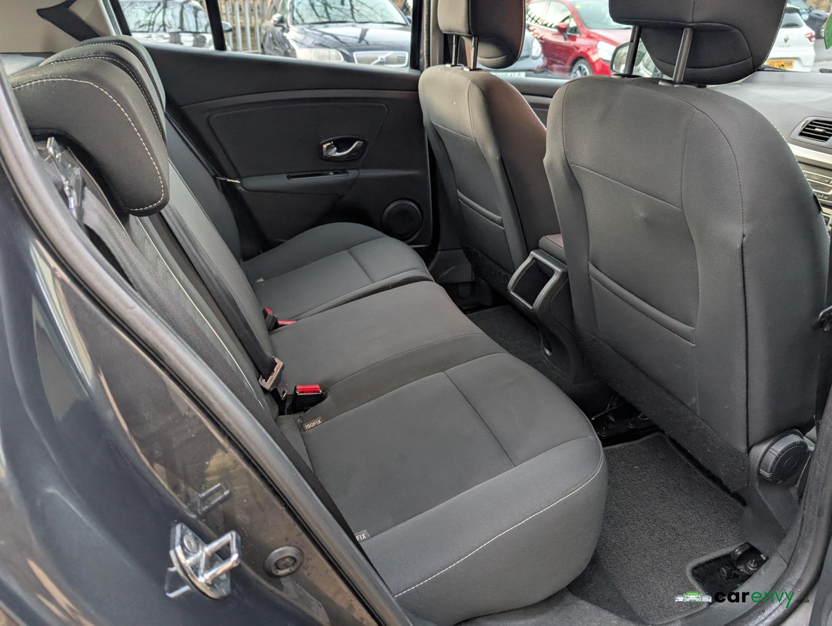 Renault Megane 1.5 dCi ENERGY Dynamique TomTom Hatchback 5dr Diesel Manual Euro 5 (s/s) (110 ps)