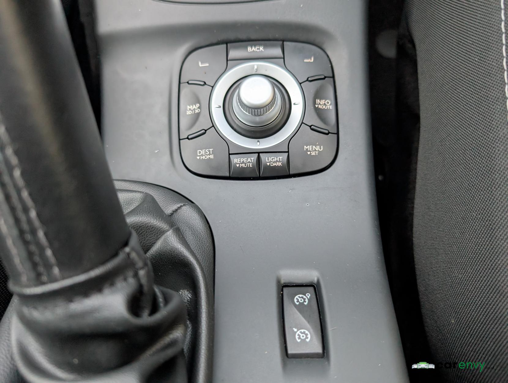 Renault Megane 1.5 dCi ENERGY Dynamique TomTom Hatchback 5dr Diesel Manual Euro 5 (s/s) (110 ps)