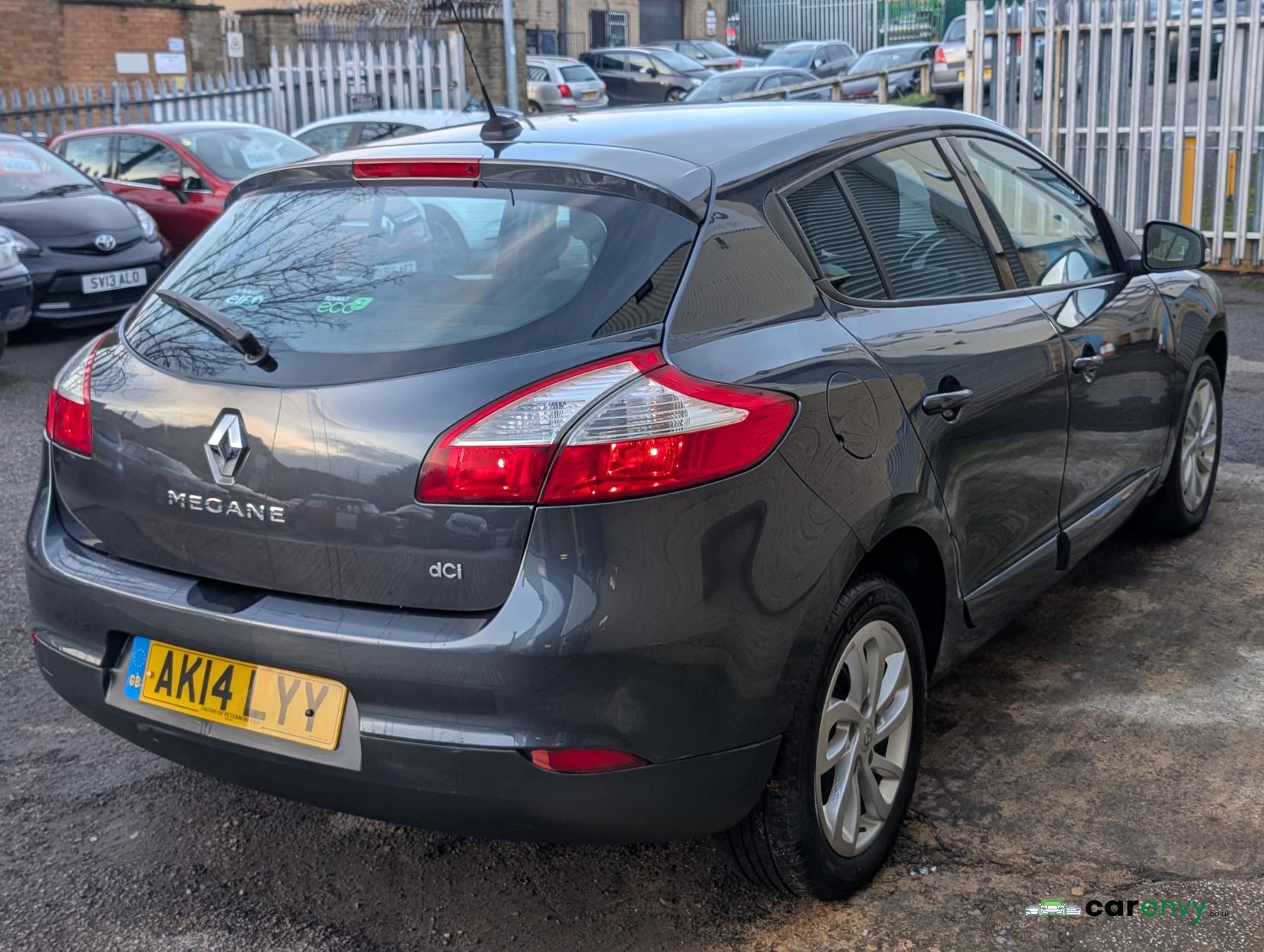 Renault Megane 1.5 dCi ENERGY Dynamique TomTom Hatchback 5dr Diesel Manual Euro 5 (s/s) (110 ps)