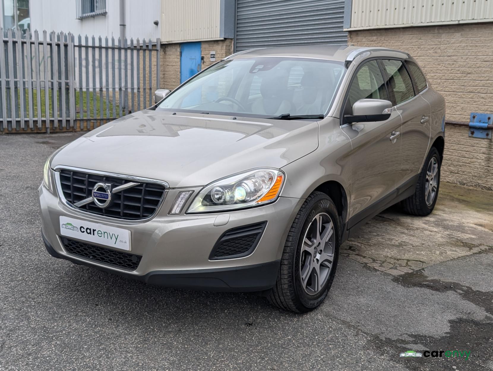 Volvo XC60 2.4 D5 SE Lux SUV 5dr Diesel Manual AWD Euro 5 (s/s) (215 ps)