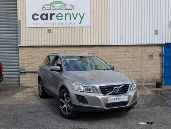 Volvo XC60 2.4 D5 SE Lux SUV 5dr Diesel Manual AWD Euro 5 (s/s) (215 ps)