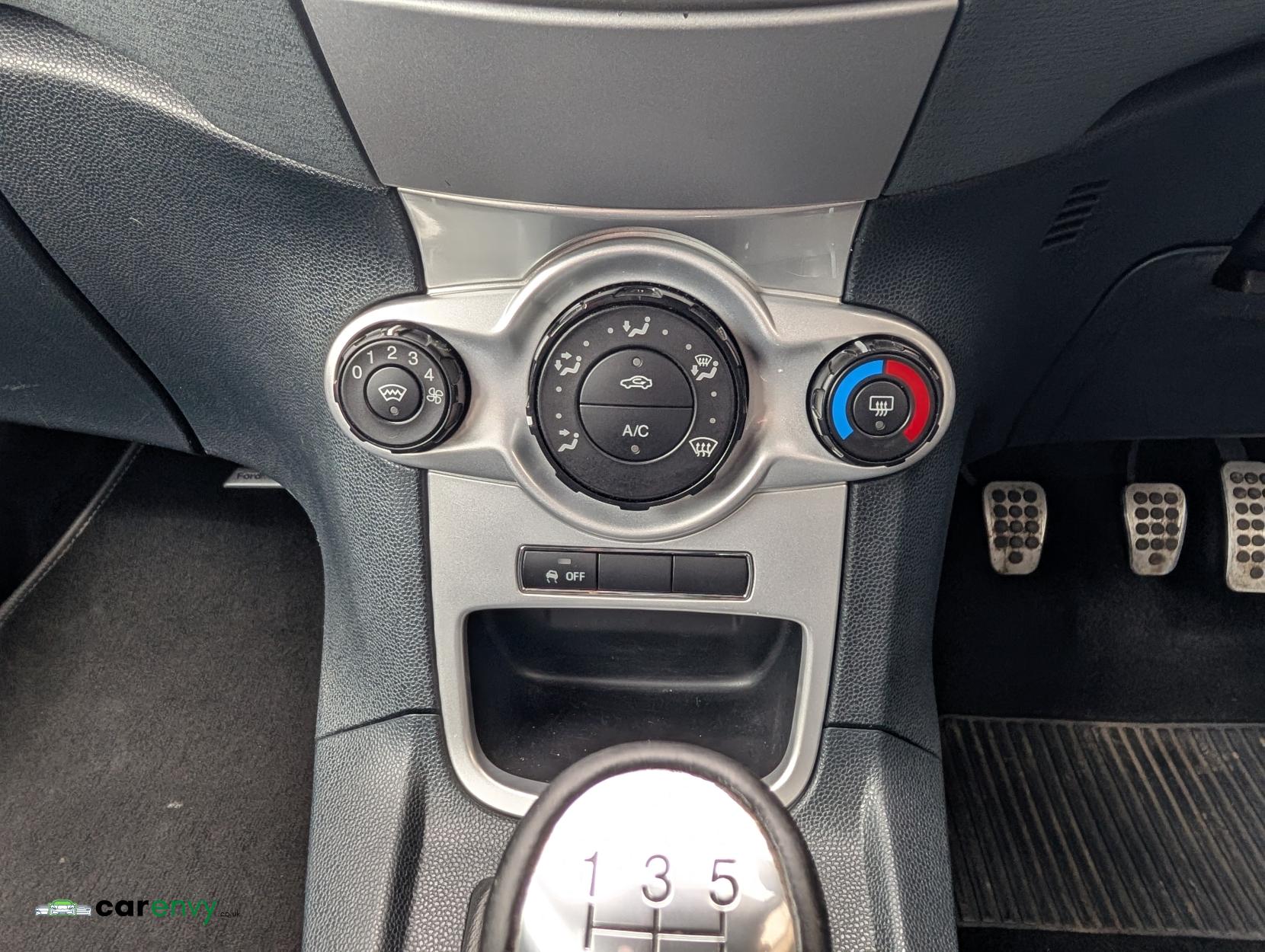 Ford Fiesta 1.6 S1600 Hatchback 3dr Petrol Manual (134 g/km, 118 bhp)