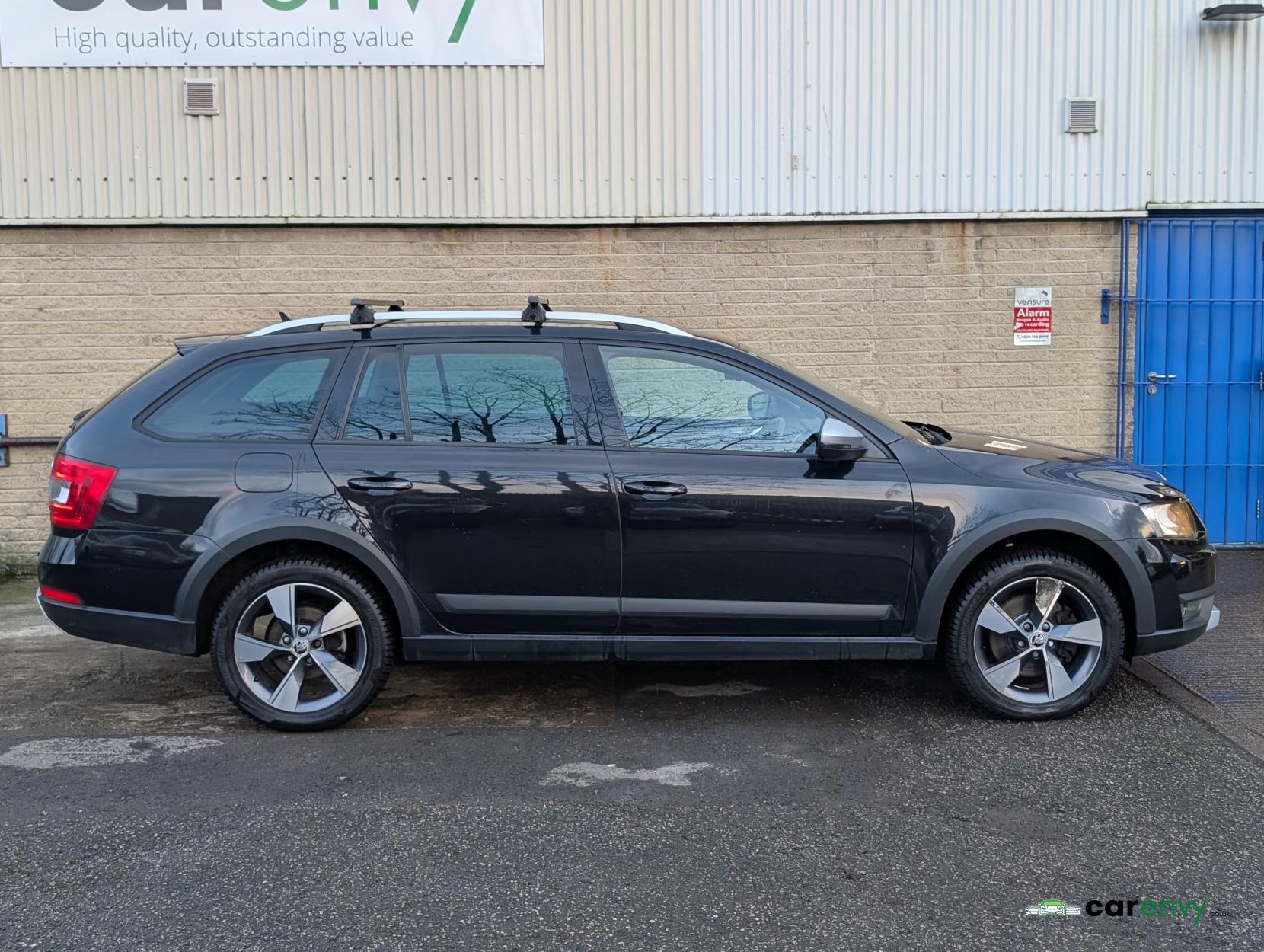 Skoda Octavia 2.0 TDI Scout Estate 5dr Diesel DSG 4WD Euro 6 (s/s) (184 ps)
