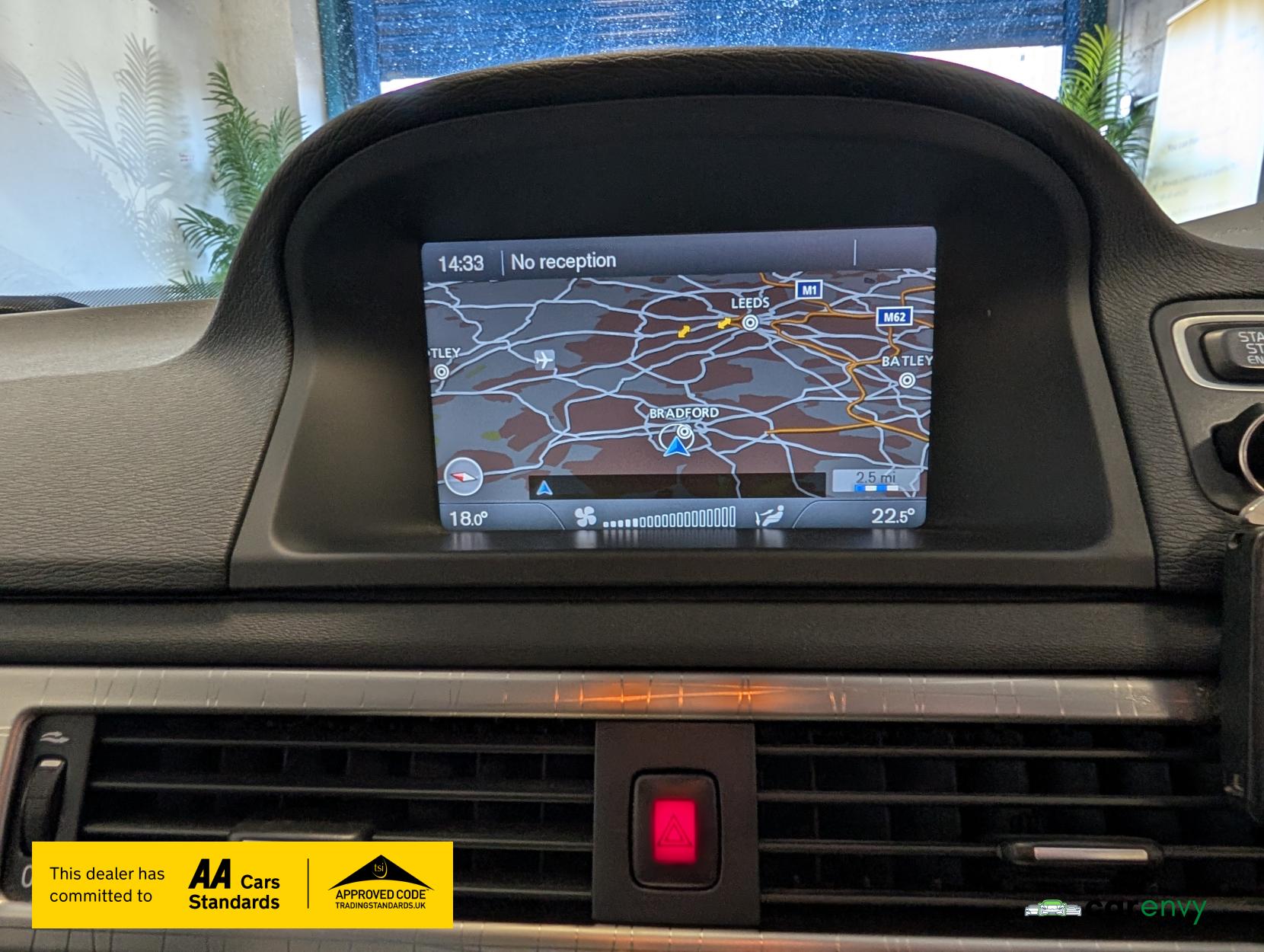 Volvo XC70 2.4 D4 SE Lux Estate 5dr Diesel Geartronic AWD Euro 5 (181 ps)