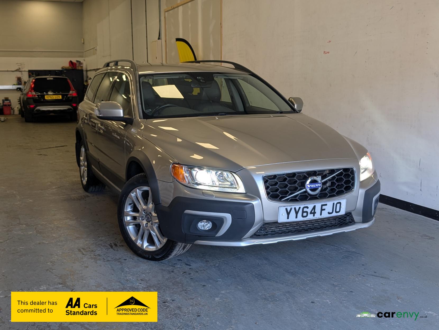Volvo XC70 2.4 D4 SE Lux Estate 5dr Diesel Geartronic AWD Euro 5 (181 ps)