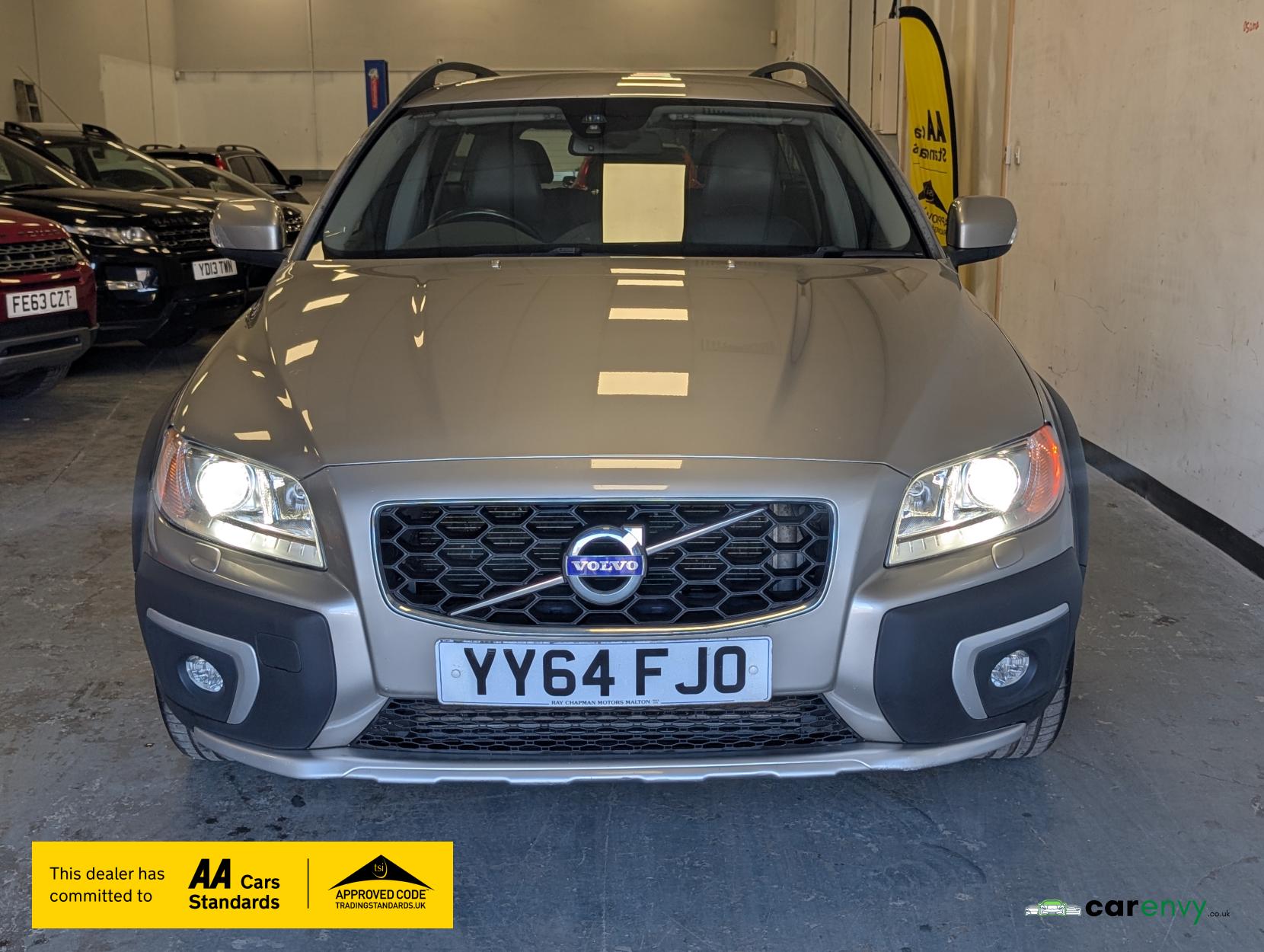 Volvo XC70 2.4 D4 SE Lux Estate 5dr Diesel Geartronic AWD Euro 5 (181 ps)