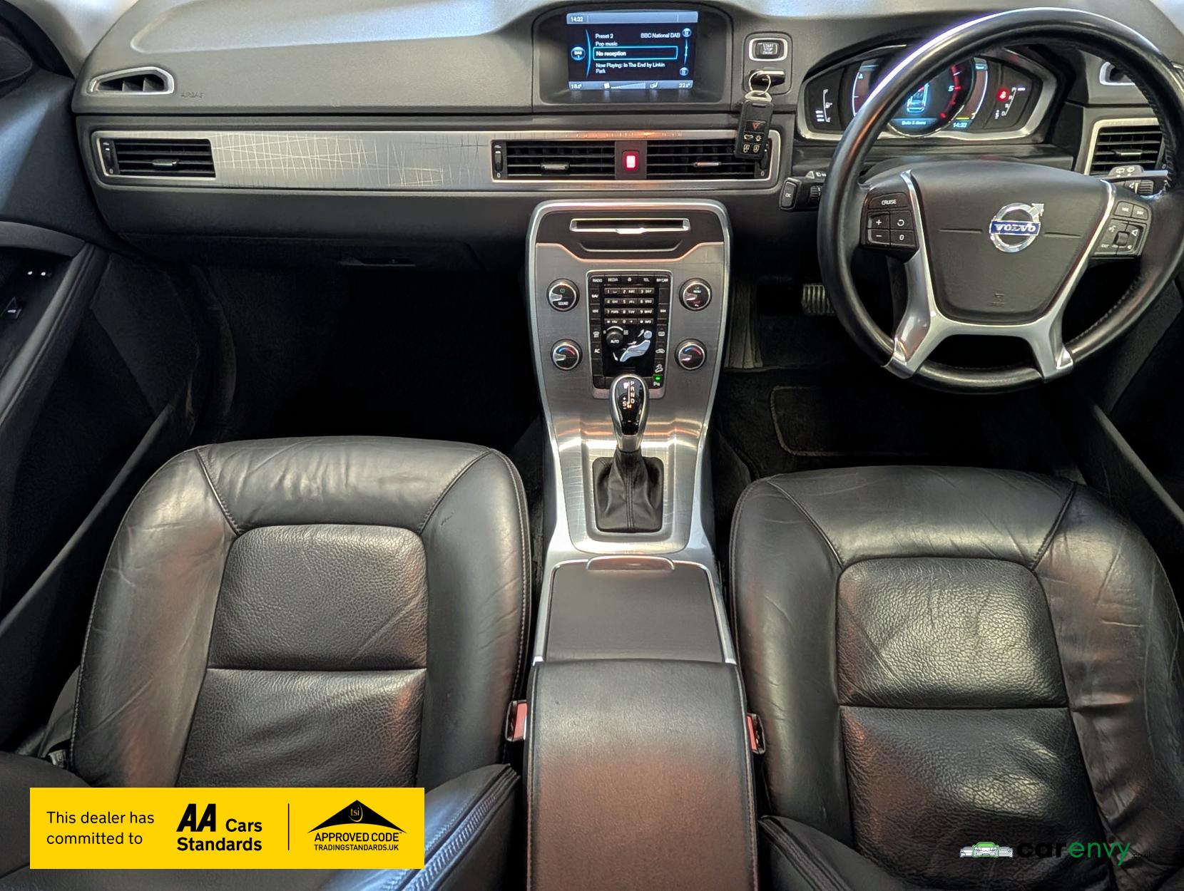 Volvo XC70 2.4 D4 SE Lux Estate 5dr Diesel Geartronic AWD Euro 5 (181 ps)