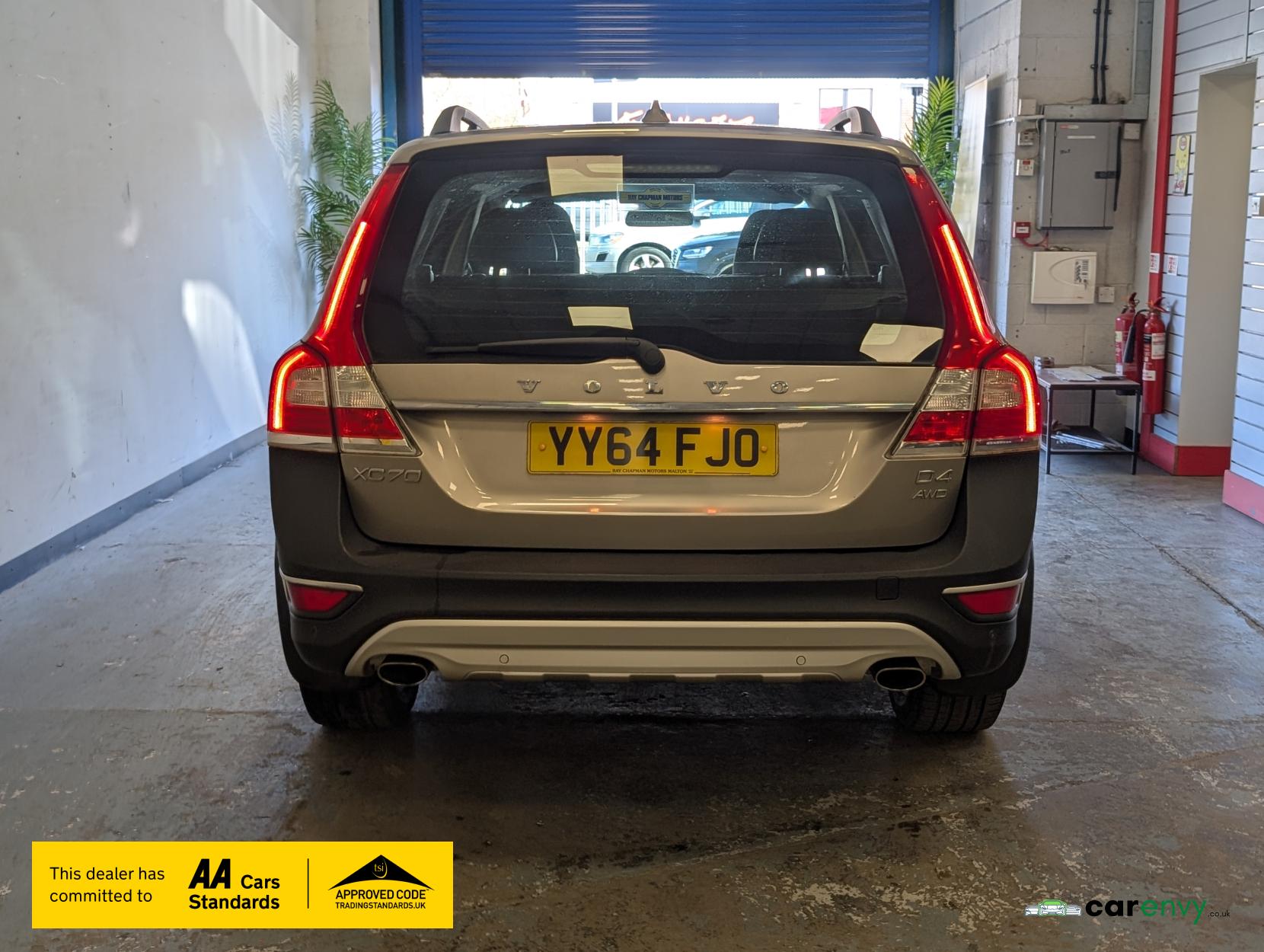 Volvo XC70 2.4 D4 SE Lux Estate 5dr Diesel Geartronic AWD Euro 5 (181 ps)