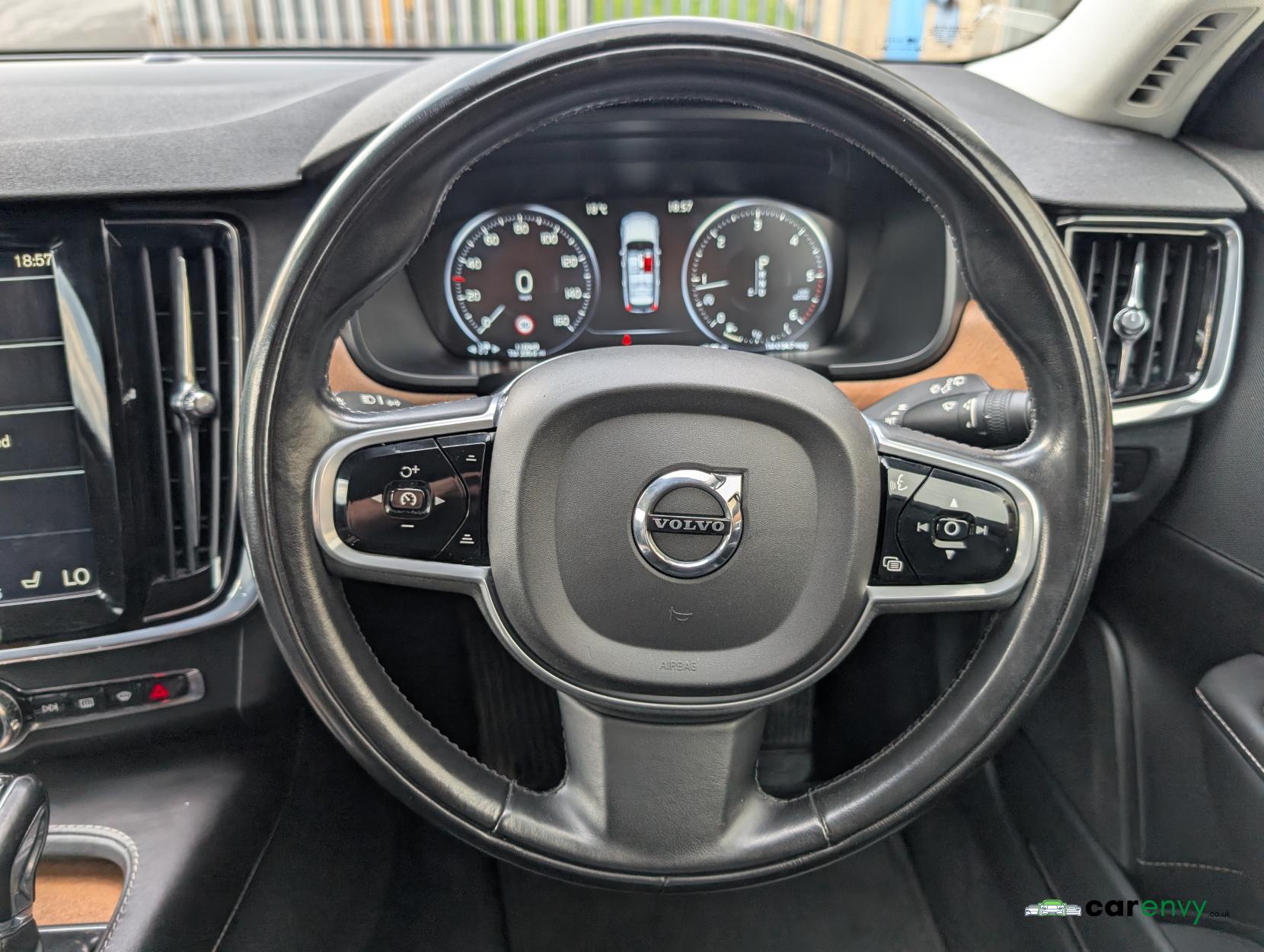 Volvo V90 2.0 D5 PowerPulse Inscription Pro Estate 5dr Diesel Auto AWD Euro 6 (s/s) (235 ps)