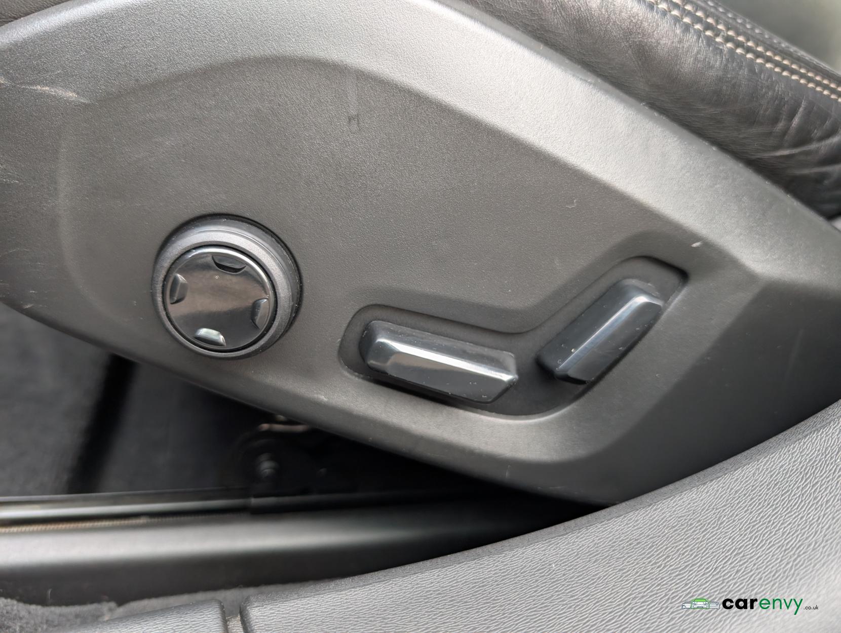 Volvo V90 2.0 D5 PowerPulse Inscription Pro Estate 5dr Diesel Auto AWD Euro 6 (s/s) (235 ps)