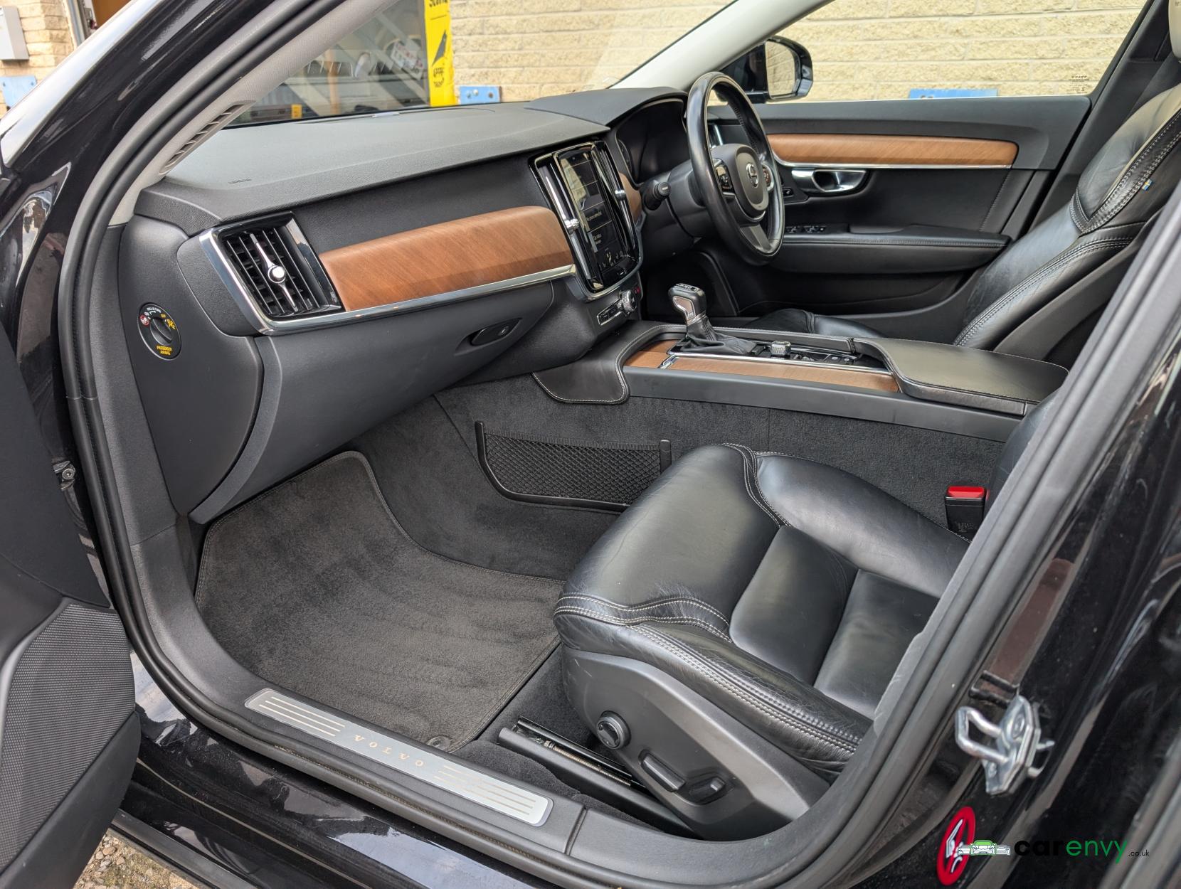 Volvo V90 2.0 D5 PowerPulse Inscription Pro Estate 5dr Diesel Auto AWD Euro 6 (s/s) (235 ps)