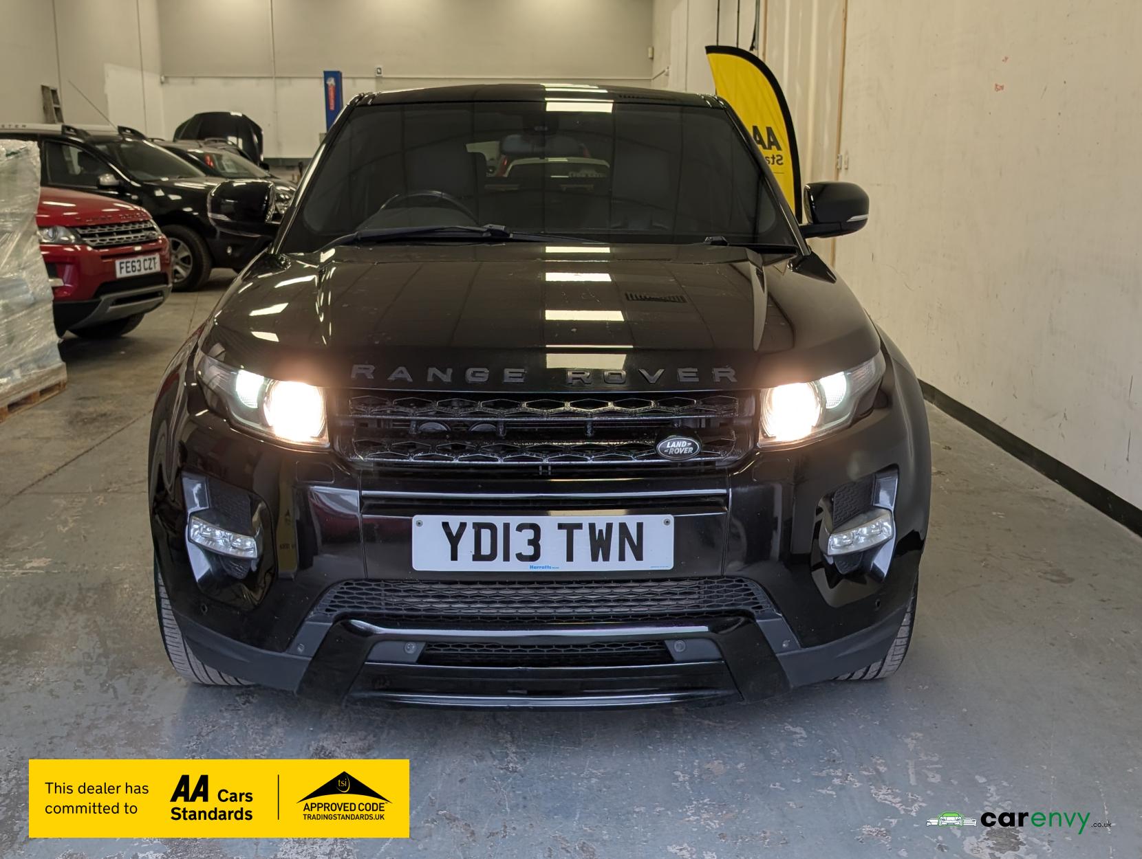 Land Rover Range Rover Evoque 2.2 SD4 Pure SUV 5dr Diesel Auto 4WD Euro 5 (190 ps)