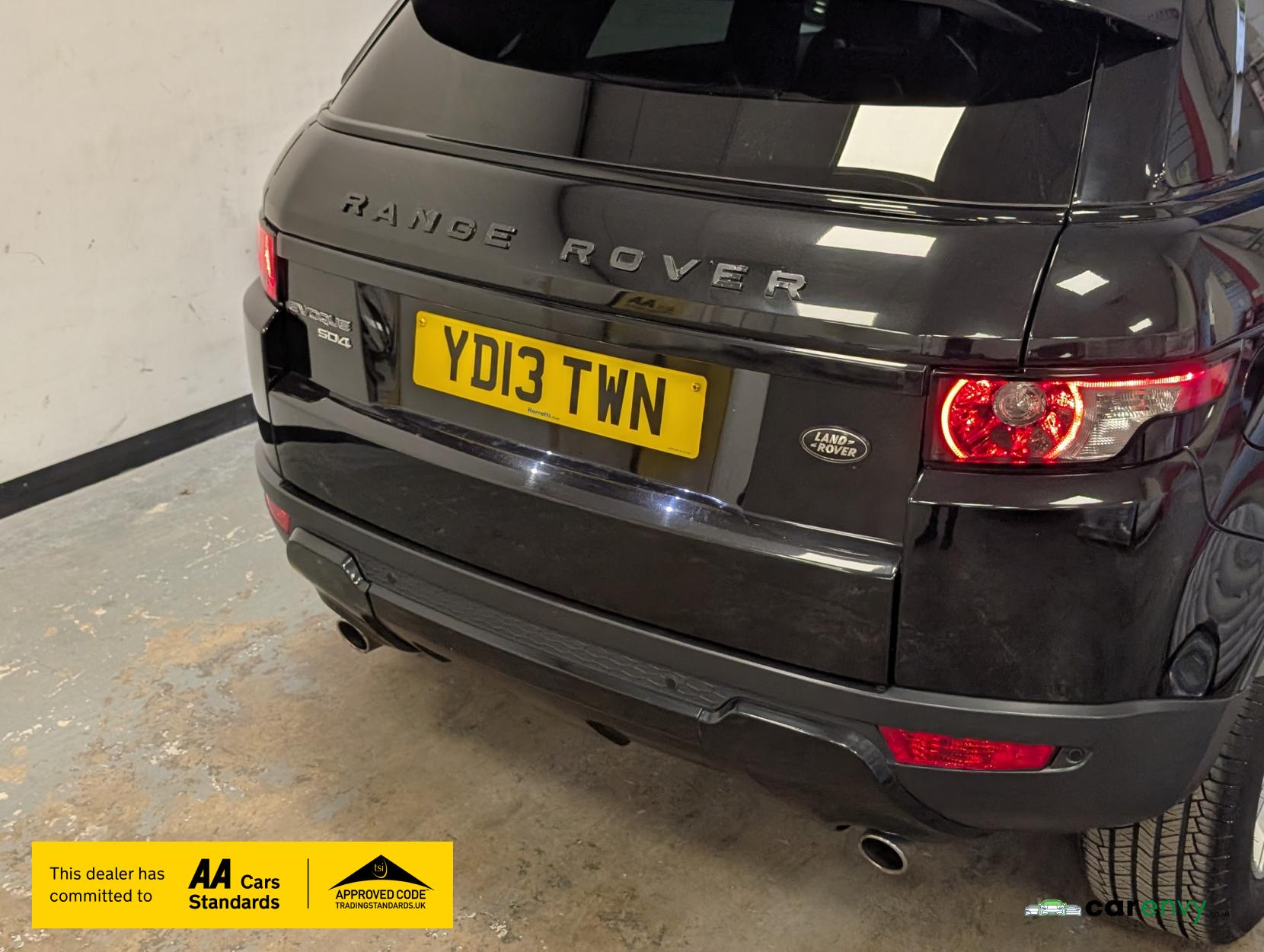 Land Rover Range Rover Evoque 2.2 SD4 Pure SUV 5dr Diesel Auto 4WD Euro 5 (190 ps)