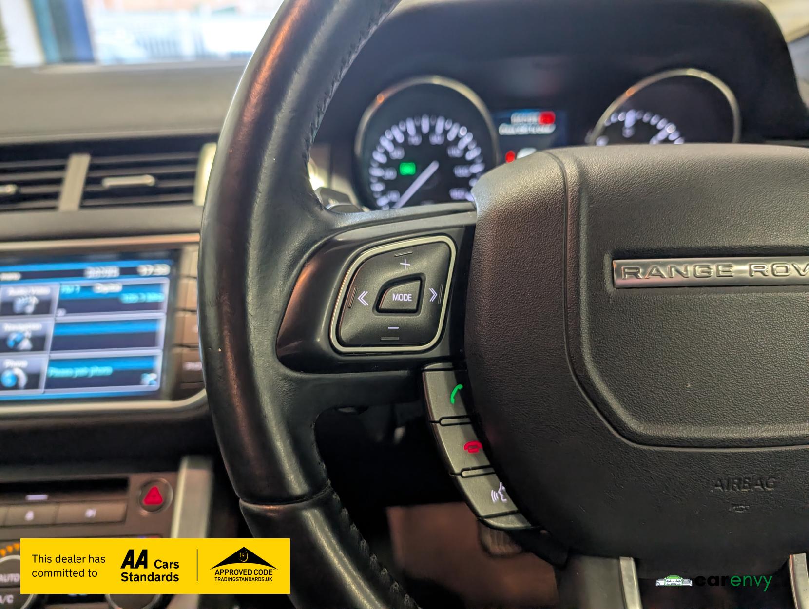 Land Rover Range Rover Evoque 2.2 SD4 Pure SUV 5dr Diesel Auto 4WD Euro 5 (190 ps)