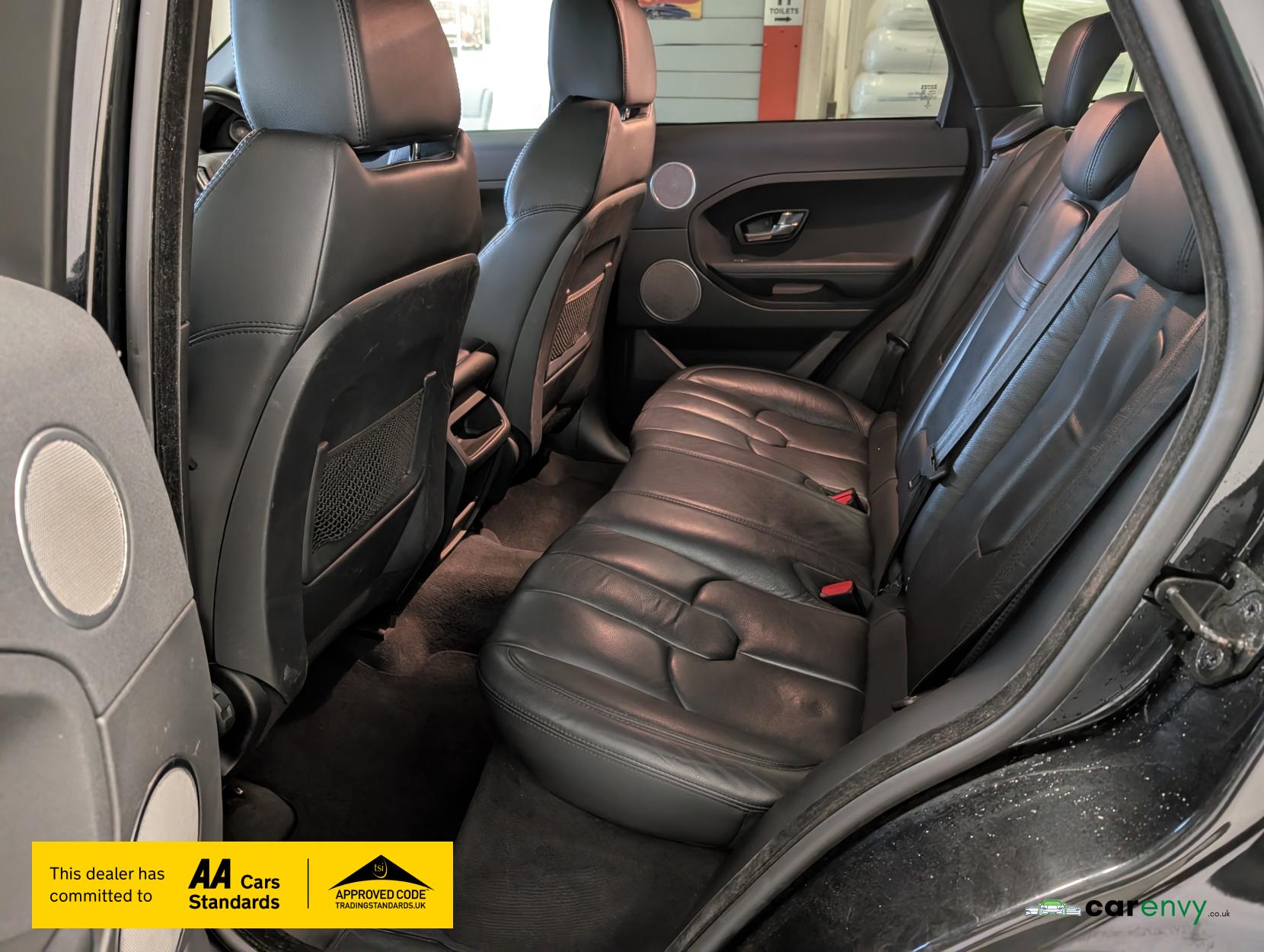 Land Rover Range Rover Evoque 2.2 SD4 Pure SUV 5dr Diesel Auto 4WD Euro 5 (190 ps)