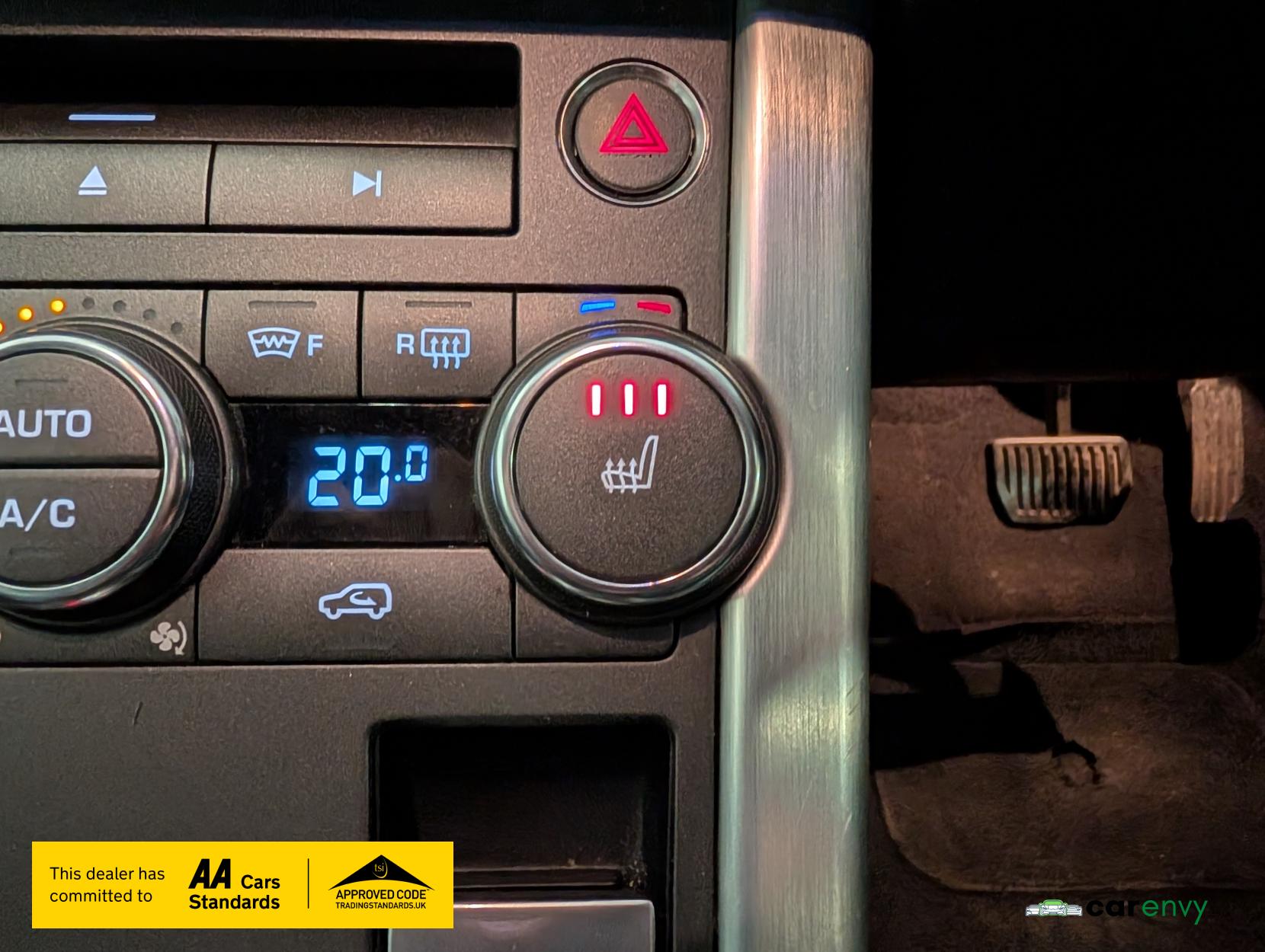 Land Rover Range Rover Evoque 2.2 SD4 Pure SUV 5dr Diesel Auto 4WD Euro 5 (190 ps)