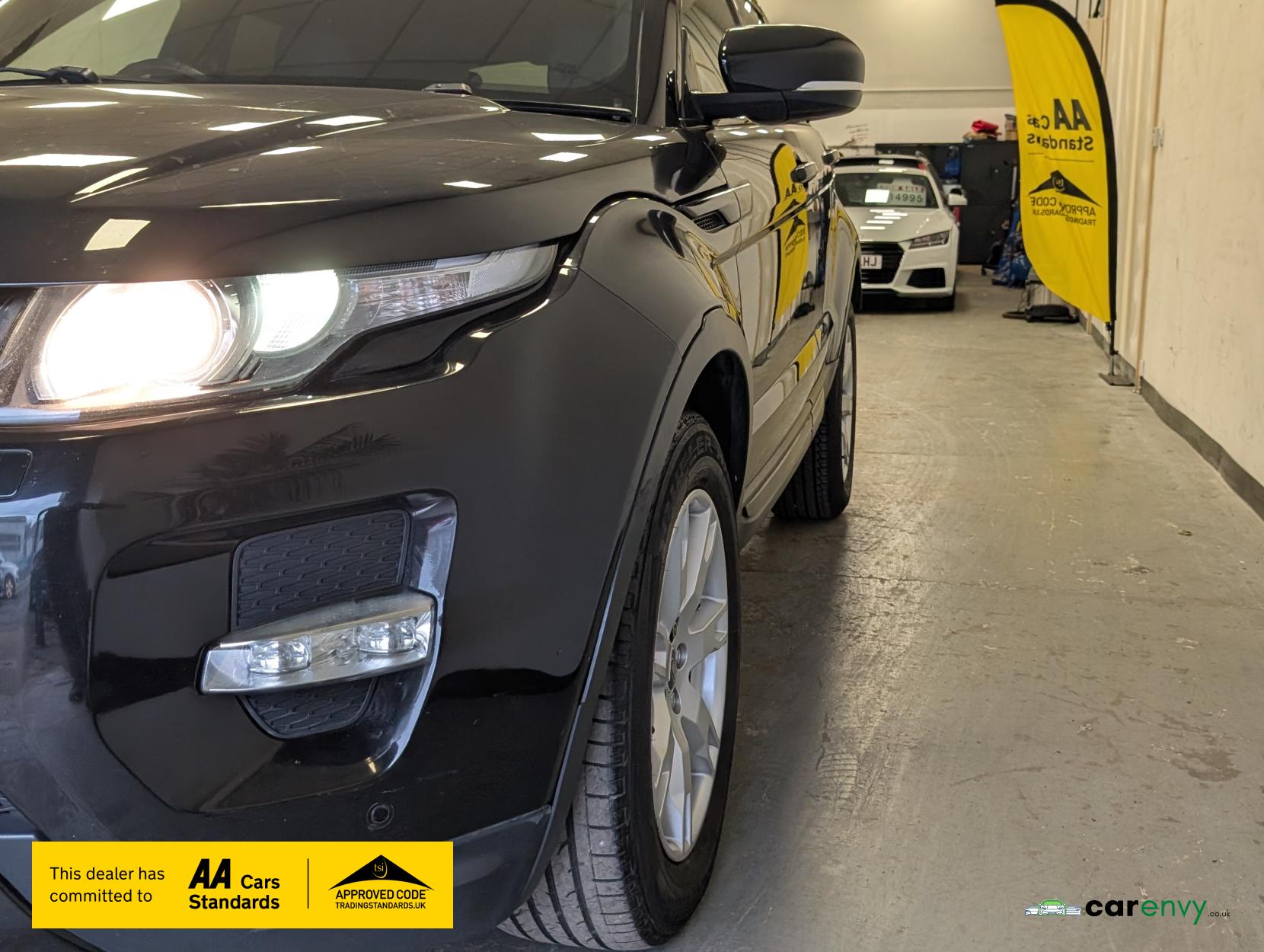 Land Rover Range Rover Evoque 2.2 SD4 Pure SUV 5dr Diesel Auto 4WD Euro 5 (190 ps)