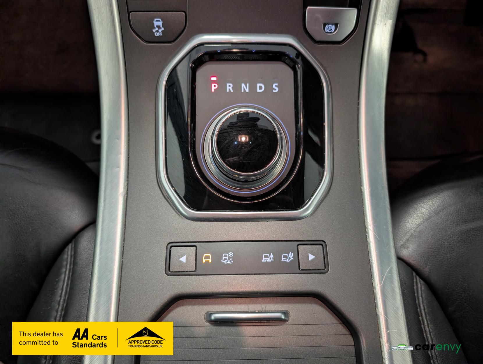 Land Rover Range Rover Evoque 2.2 SD4 Pure SUV 5dr Diesel Auto 4WD Euro 5 (190 ps)