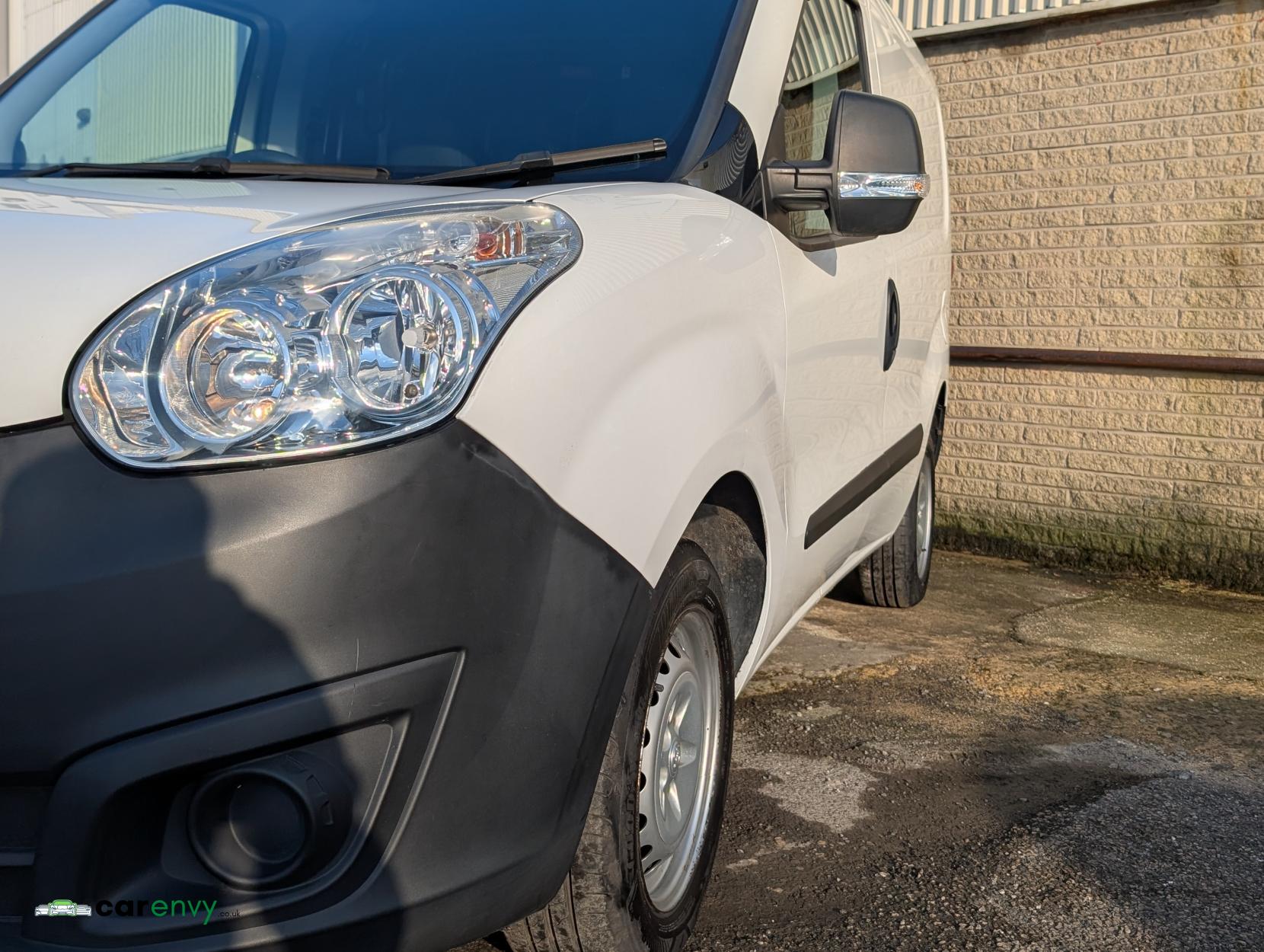 Vauxhall Combo 1.3 CDTi 2000 16v Panel Van 3dr Diesel Manual FWD L1 H1 (133 g/km, 89 bhp)