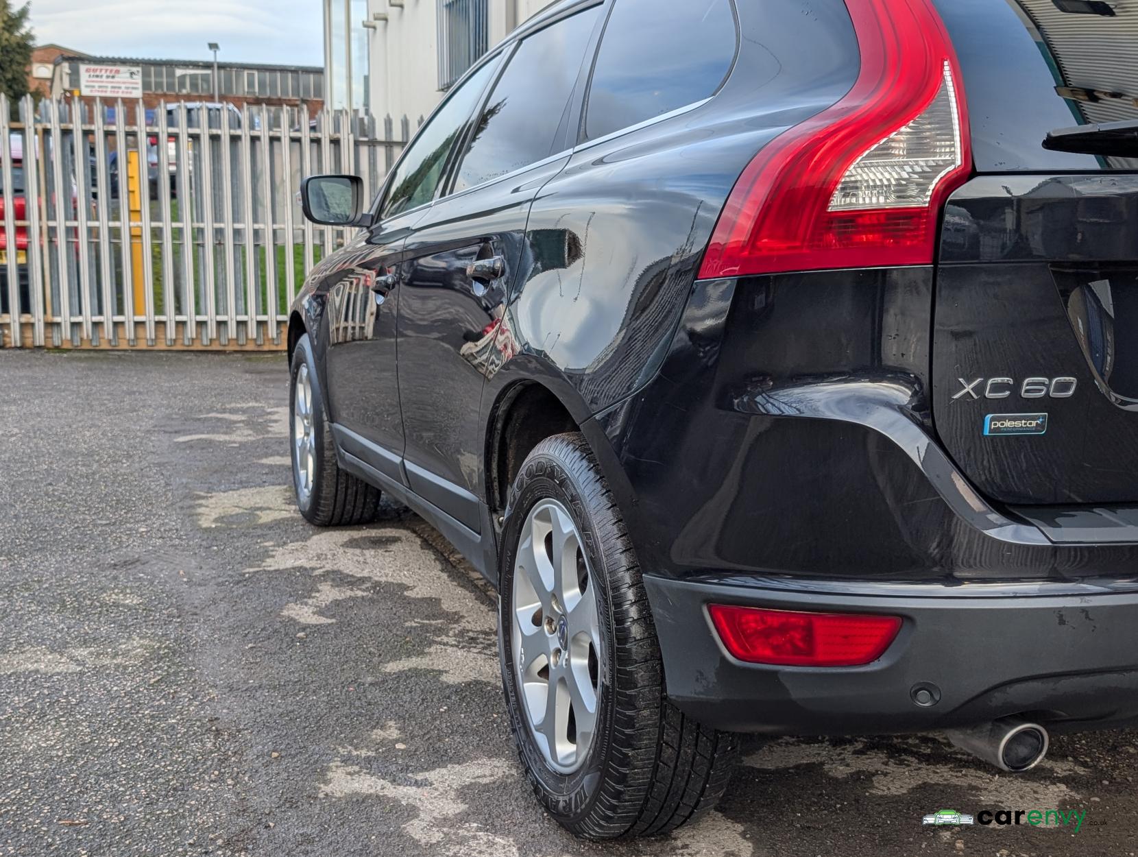 Volvo XC60 2.4 D5 SE Lux SUV 5dr Diesel Manual AWD Euro 5 (s/s) (215 ps)