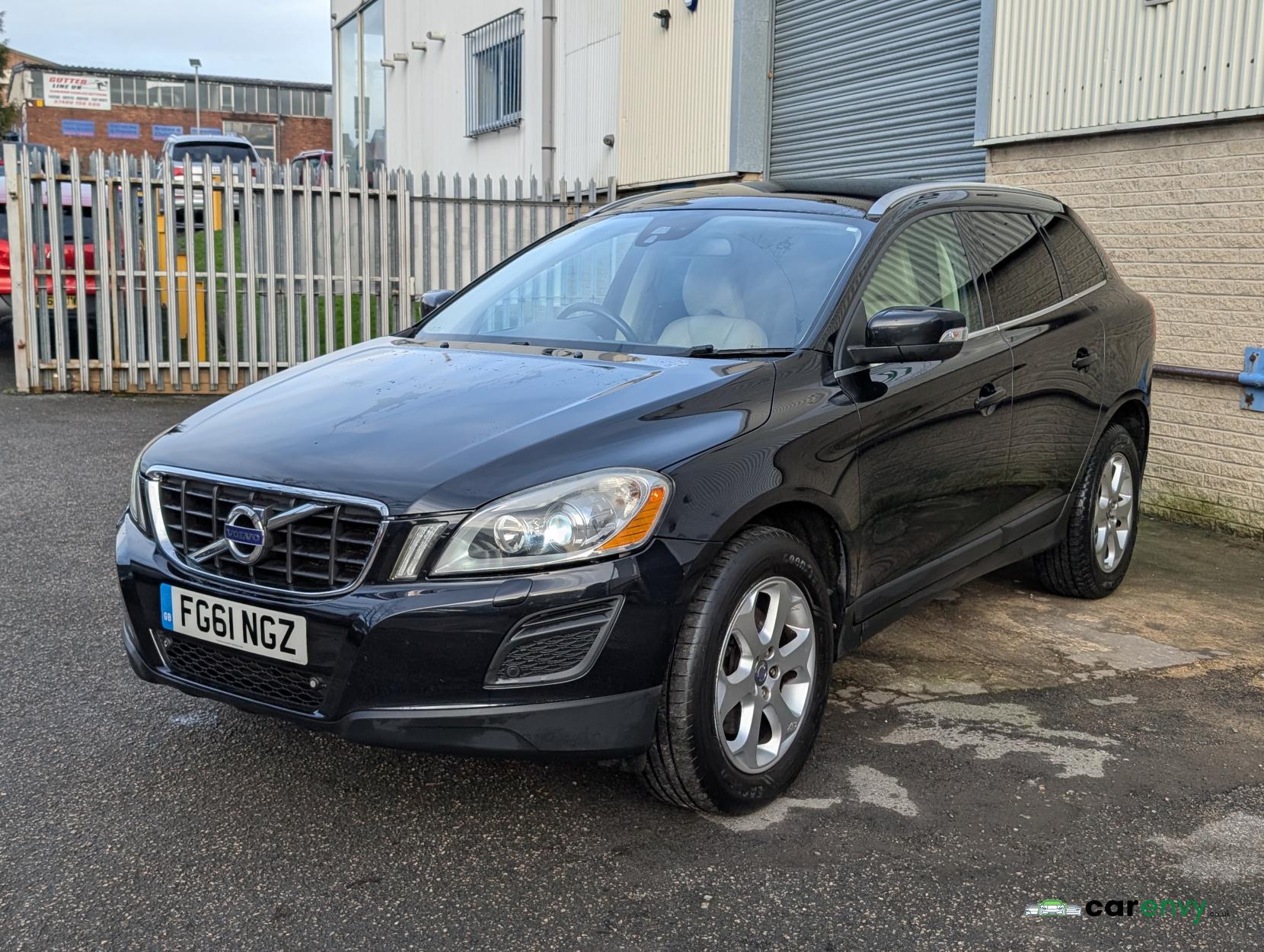 Volvo XC60 2.4 D5 SE Lux SUV 5dr Diesel Manual AWD Euro 5 (s/s) (215 ps)