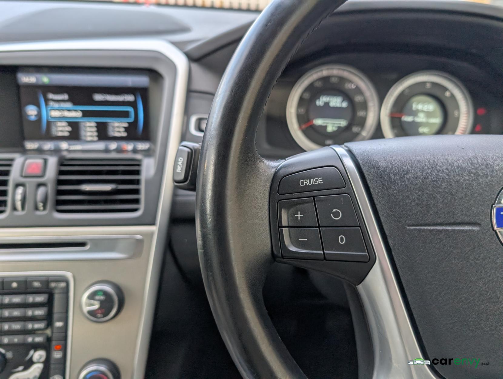 Volvo XC60 2.4 D5 SE Lux SUV 5dr Diesel Manual AWD Euro 5 (s/s) (215 ps)