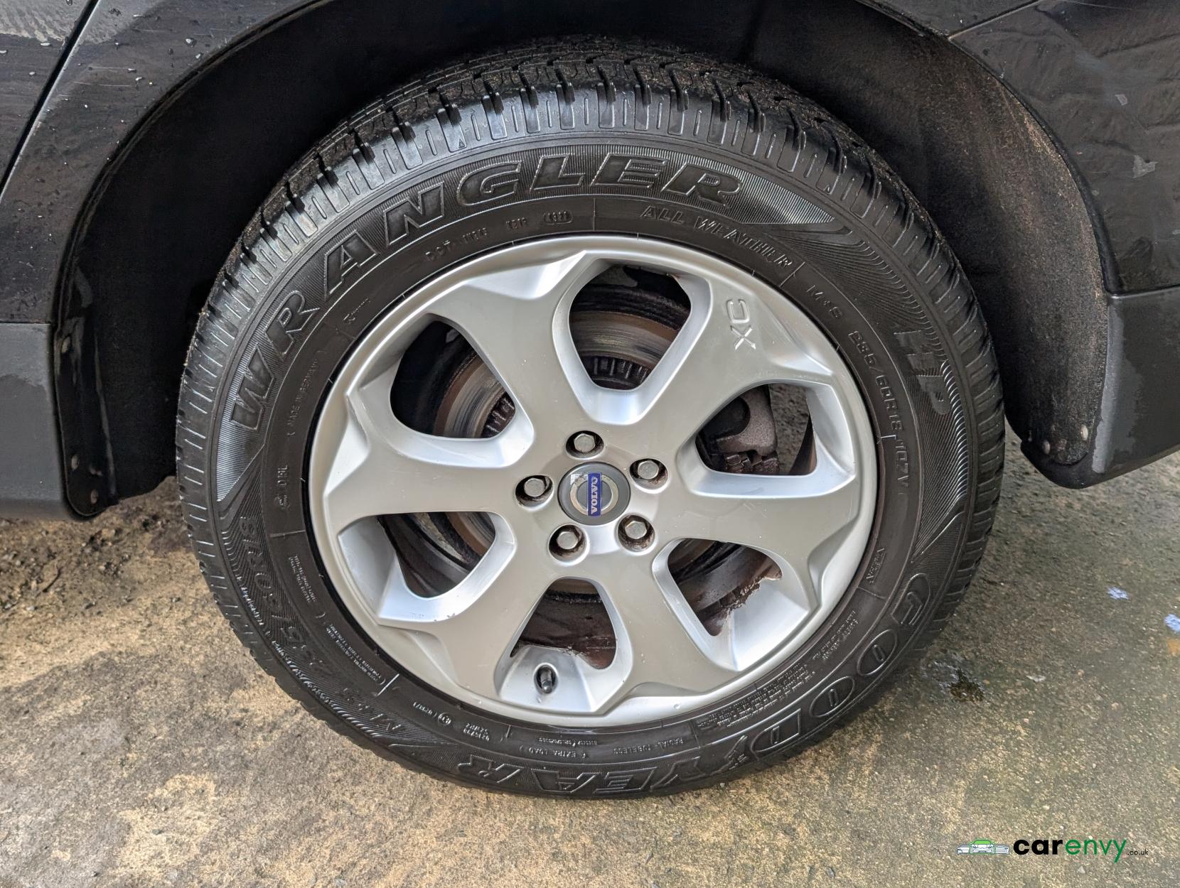 Volvo XC60 2.4 D5 SE Lux SUV 5dr Diesel Manual AWD Euro 5 (s/s) (215 ps)