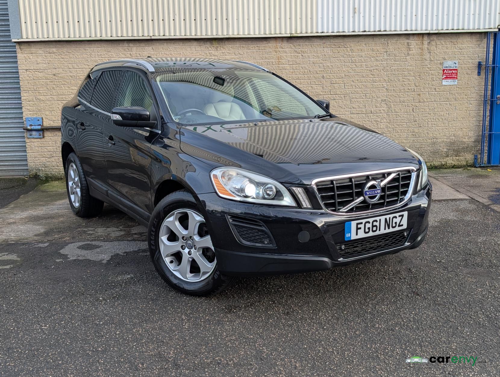 Volvo XC60 2.4 D5 SE Lux SUV 5dr Diesel Manual AWD Euro 5 (s/s) (215 ps)