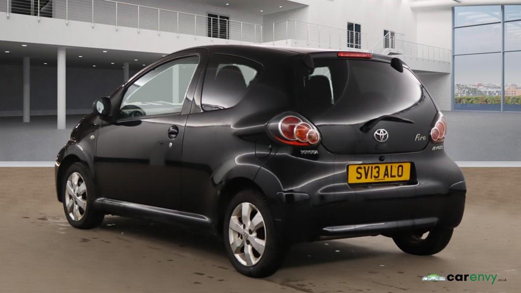 Toyota AYGO 1.0 VVT-i Fire Hatchback 3dr Petrol Manual Euro 5 (67 ps)