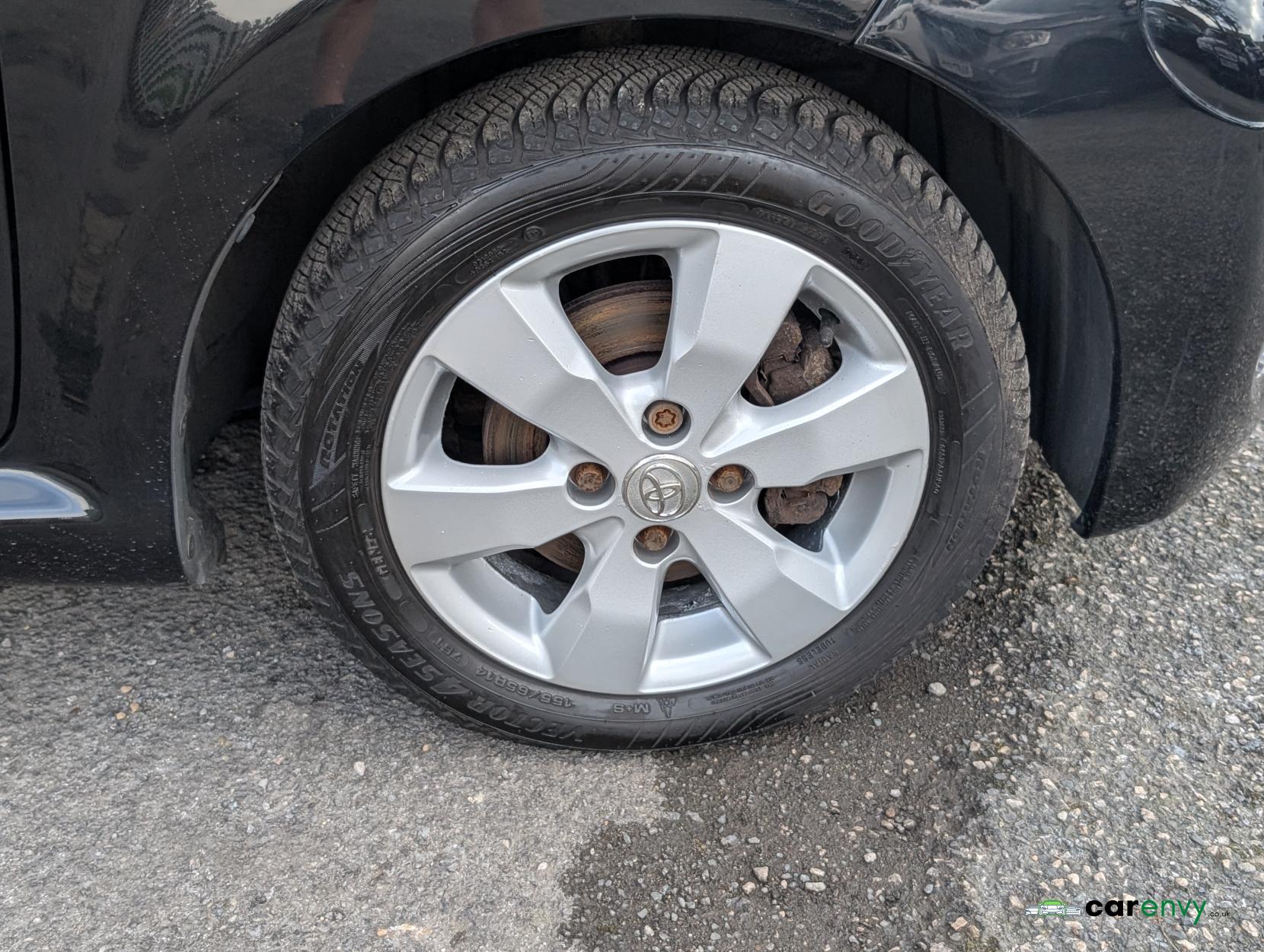 Toyota AYGO 1.0 VVT-i Fire Hatchback 3dr Petrol Manual Euro 5 (67 ps)