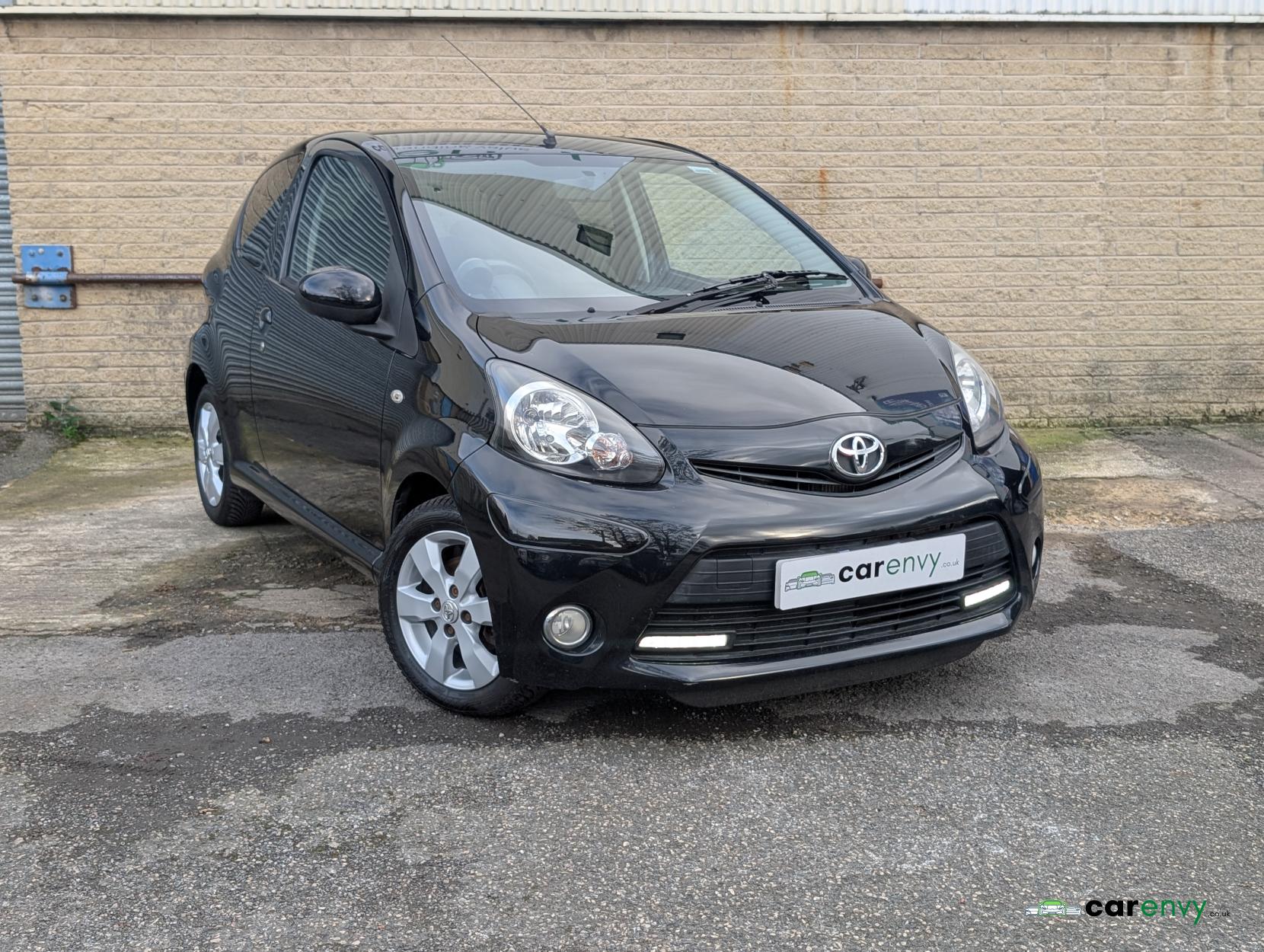 Toyota AYGO 1.0 VVT-i Fire Hatchback 3dr Petrol Manual Euro 5 (67 ps)