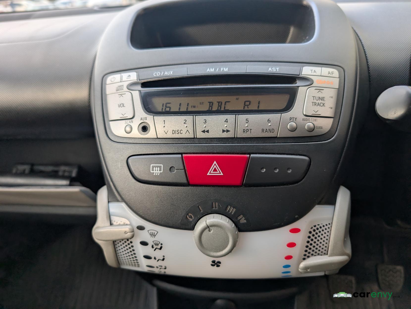 Toyota AYGO 1.0 VVT-i Fire Hatchback 3dr Petrol Manual Euro 5 (67 ps)