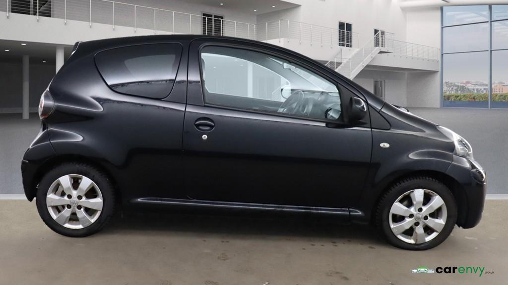 Toyota AYGO 1.0 VVT-i Fire Hatchback 3dr Petrol Manual Euro 5 (67 ps)