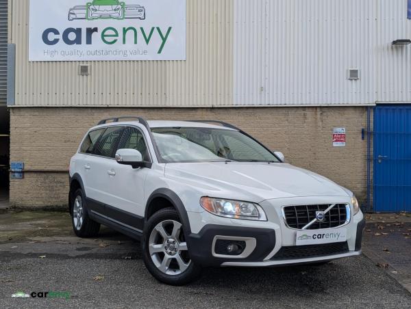 Volvo XC70 2.4 D5 SE Lux Estate 5dr Diesel Geartronic AWD Euro 4 (185 ps)