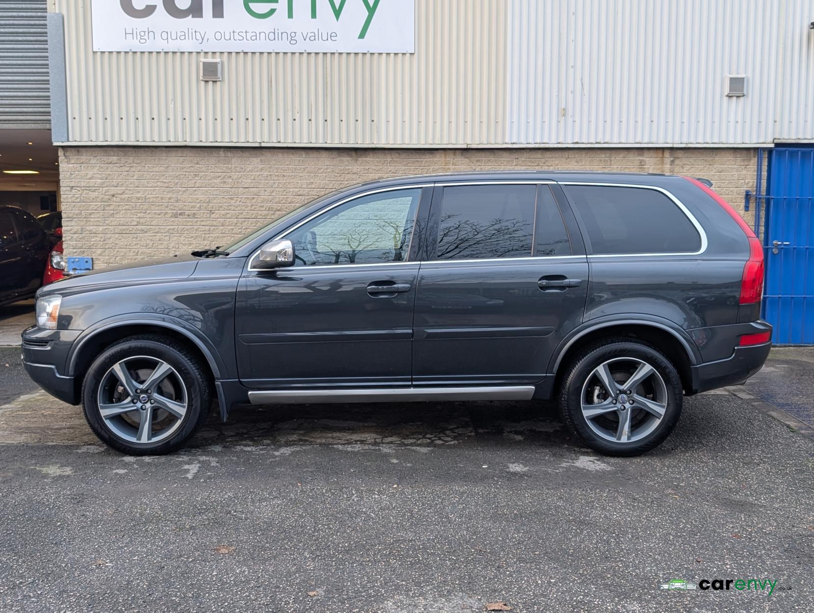 Volvo XC90 2.4 D5 R-Design Nav SUV 5dr Diesel Geartronic 4WD Euro 5 (200 ps)