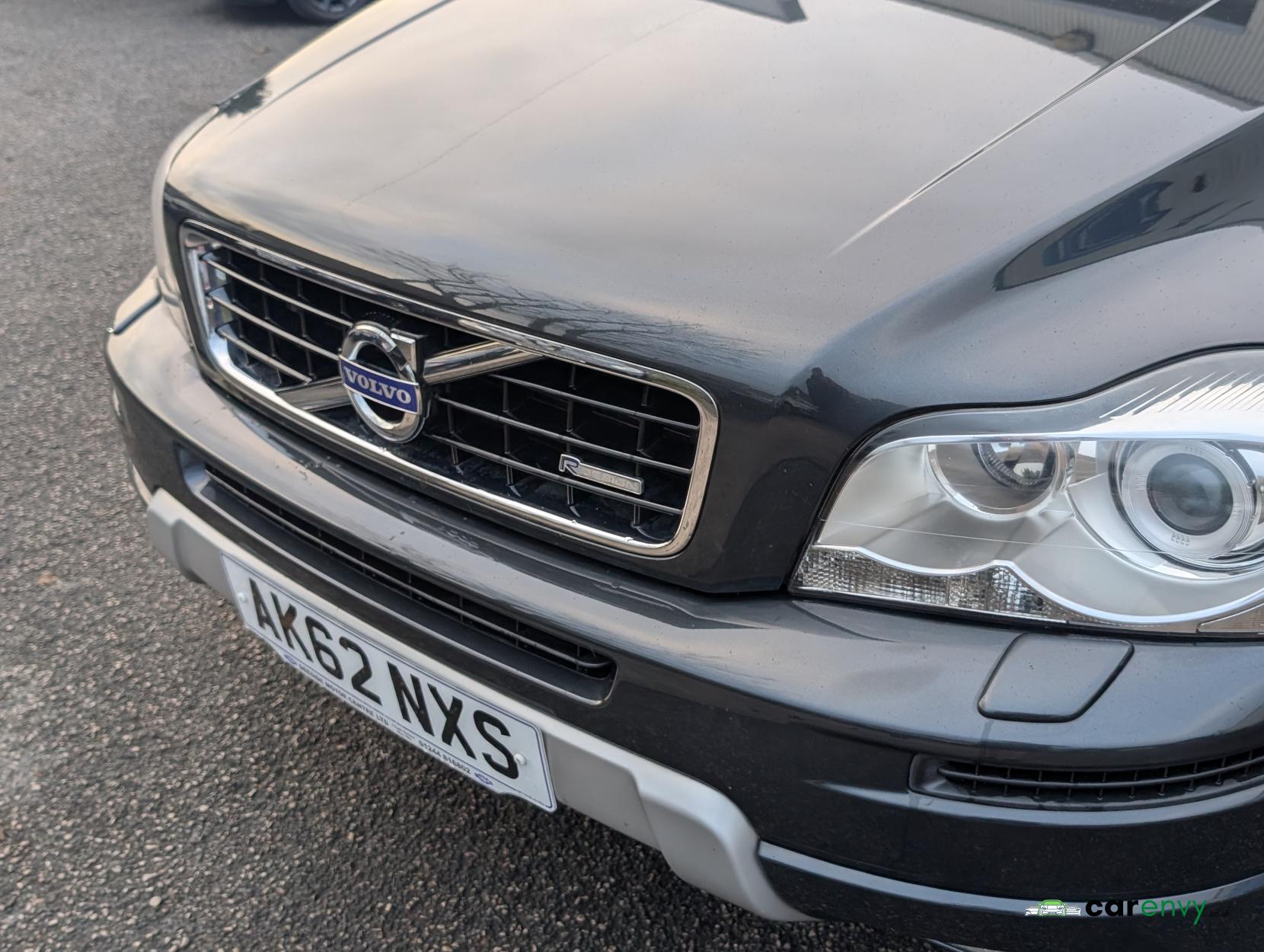 Volvo XC90 2.4 D5 R-Design Nav SUV 5dr Diesel Geartronic 4WD Euro 5 (200 ps)