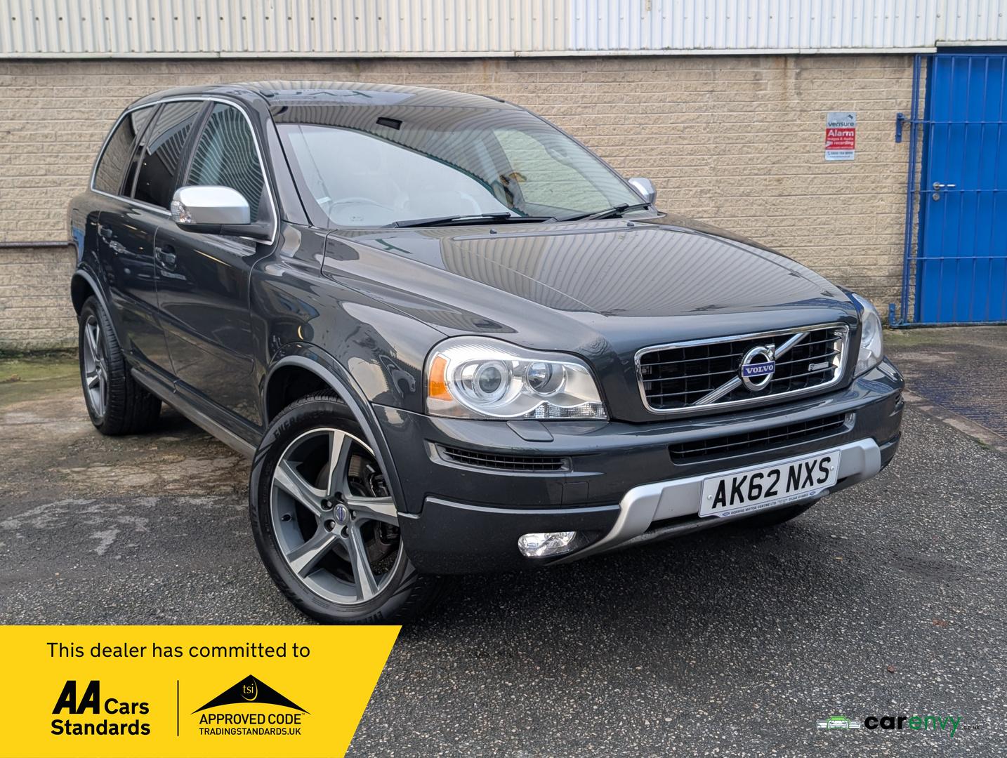 Volvo XC90 2.4 D5 R-Design Nav SUV 5dr Diesel Geartronic 4WD Euro 5 (200 ps)