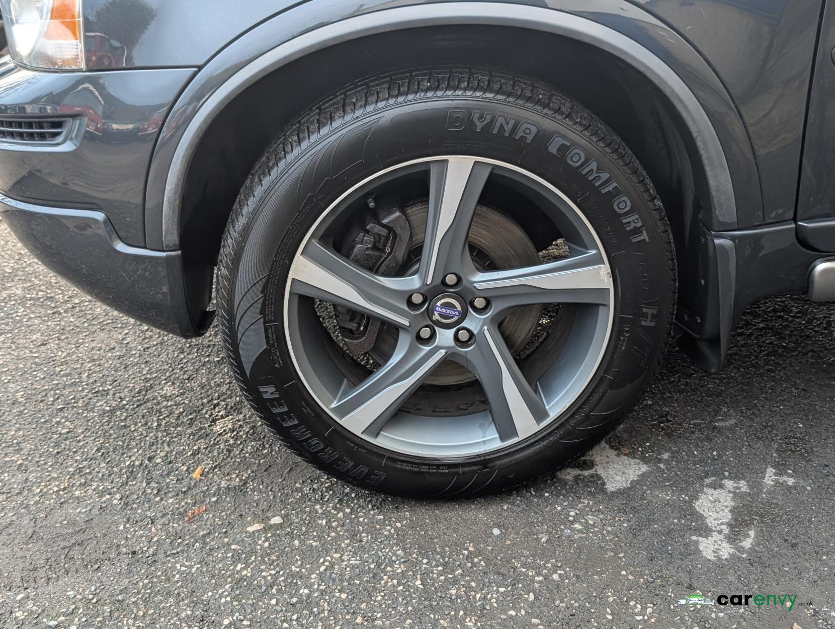 Volvo XC90 2.4 D5 R-Design Nav SUV 5dr Diesel Geartronic 4WD Euro 5 (200 ps)