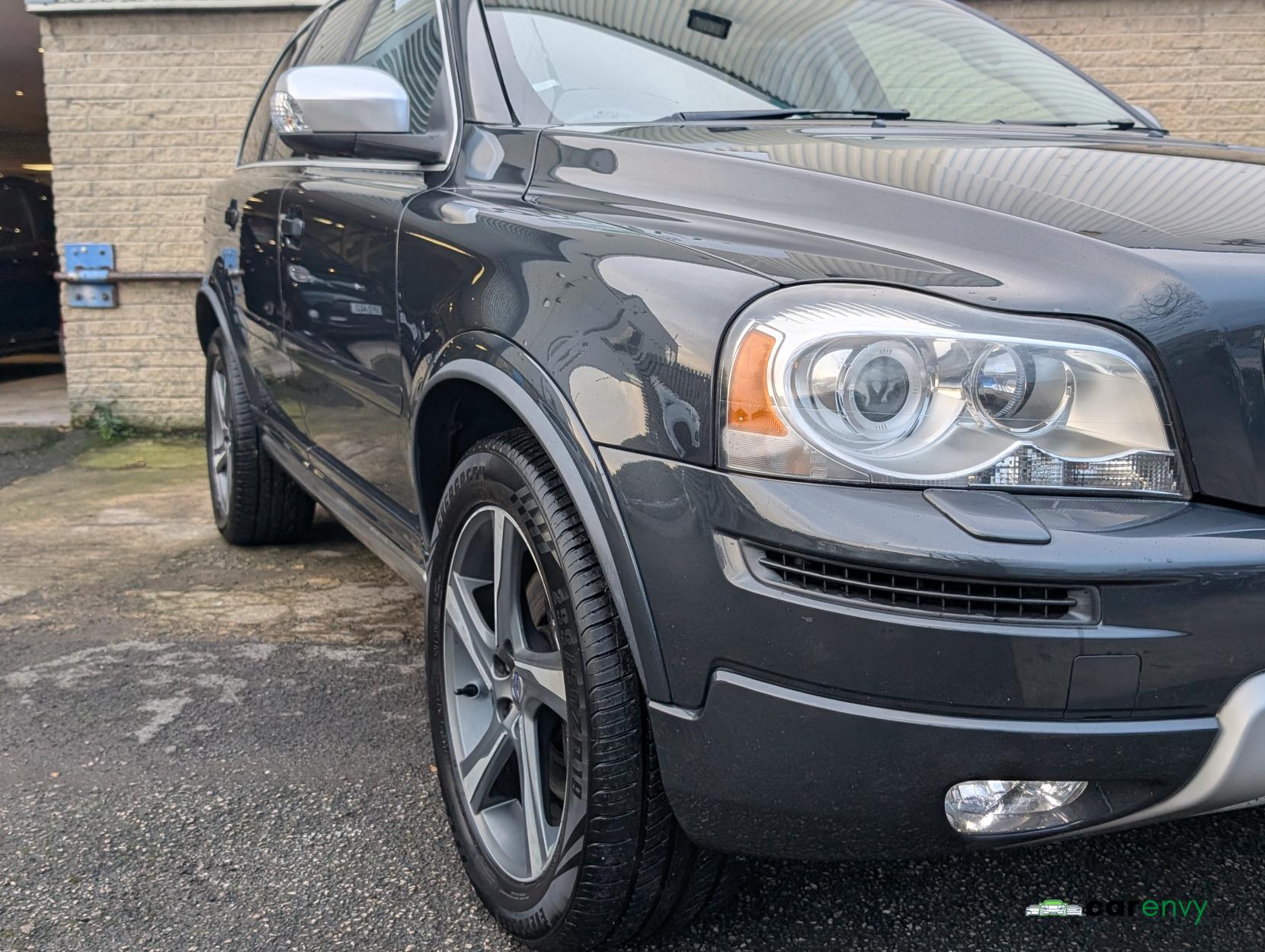 Volvo XC90 2.4 D5 R-Design Nav SUV 5dr Diesel Geartronic 4WD Euro 5 (200 ps)