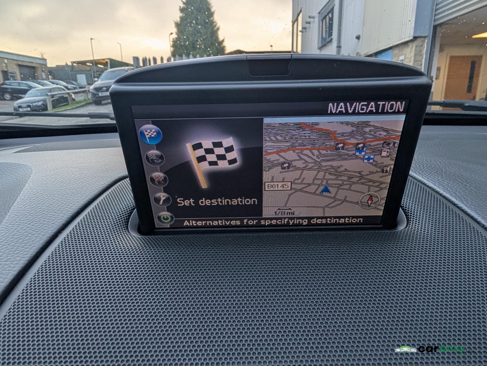 Volvo XC90 2.4 D5 R-Design Nav SUV 5dr Diesel Geartronic 4WD Euro 5 (200 ps)