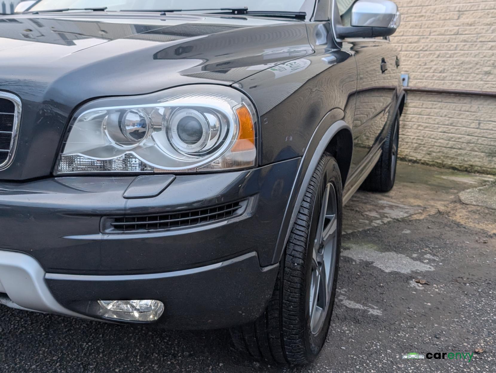 Volvo XC90 2.4 D5 R-Design Nav SUV 5dr Diesel Geartronic 4WD Euro 5 (200 ps)