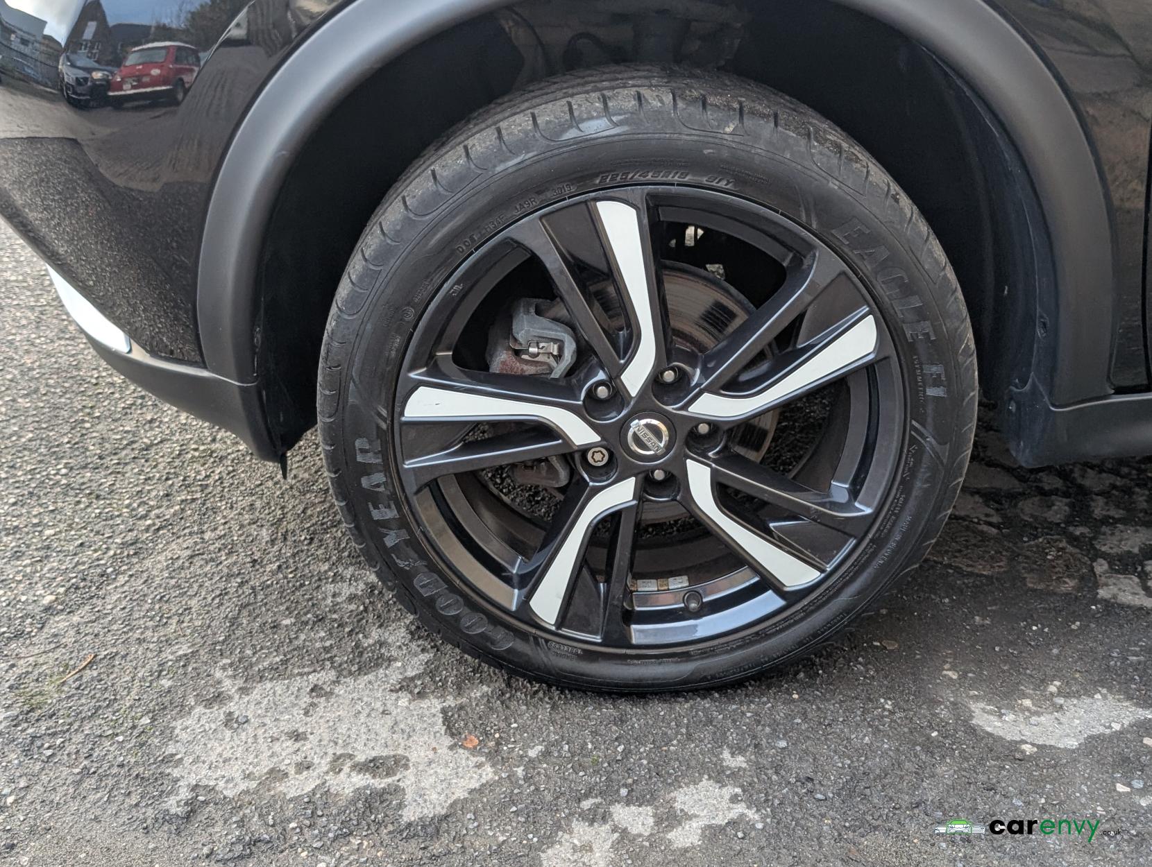 Nissan Juke 1.6 Tekna SUV 5dr Petrol XTRON Euro 6 (117 ps)