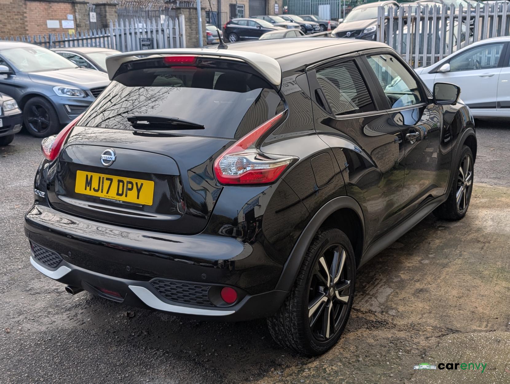Nissan Juke 1.6 Tekna SUV 5dr Petrol XTRON Euro 6 (117 ps)