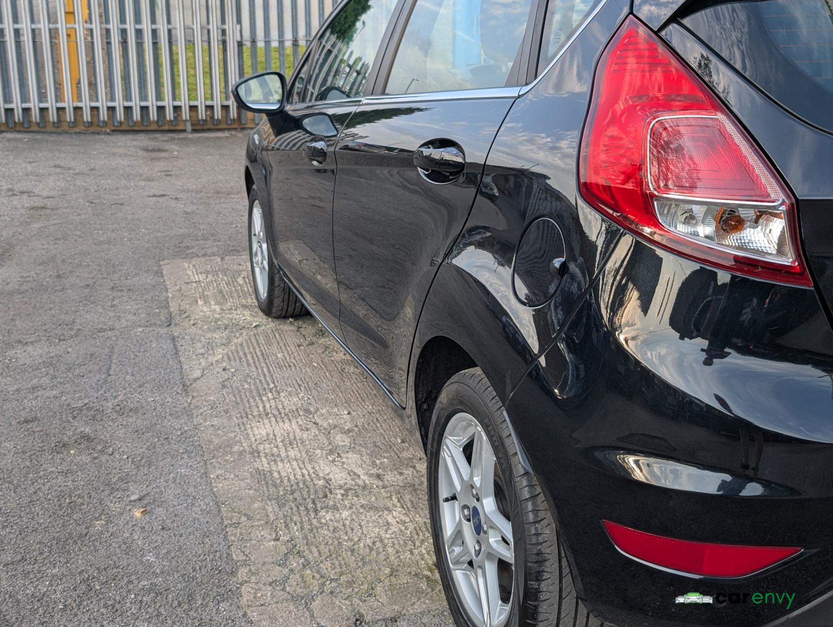 Ford Fiesta 1.25 Zetec Hatchback 5dr Petrol Manual Euro 5 (82 ps)