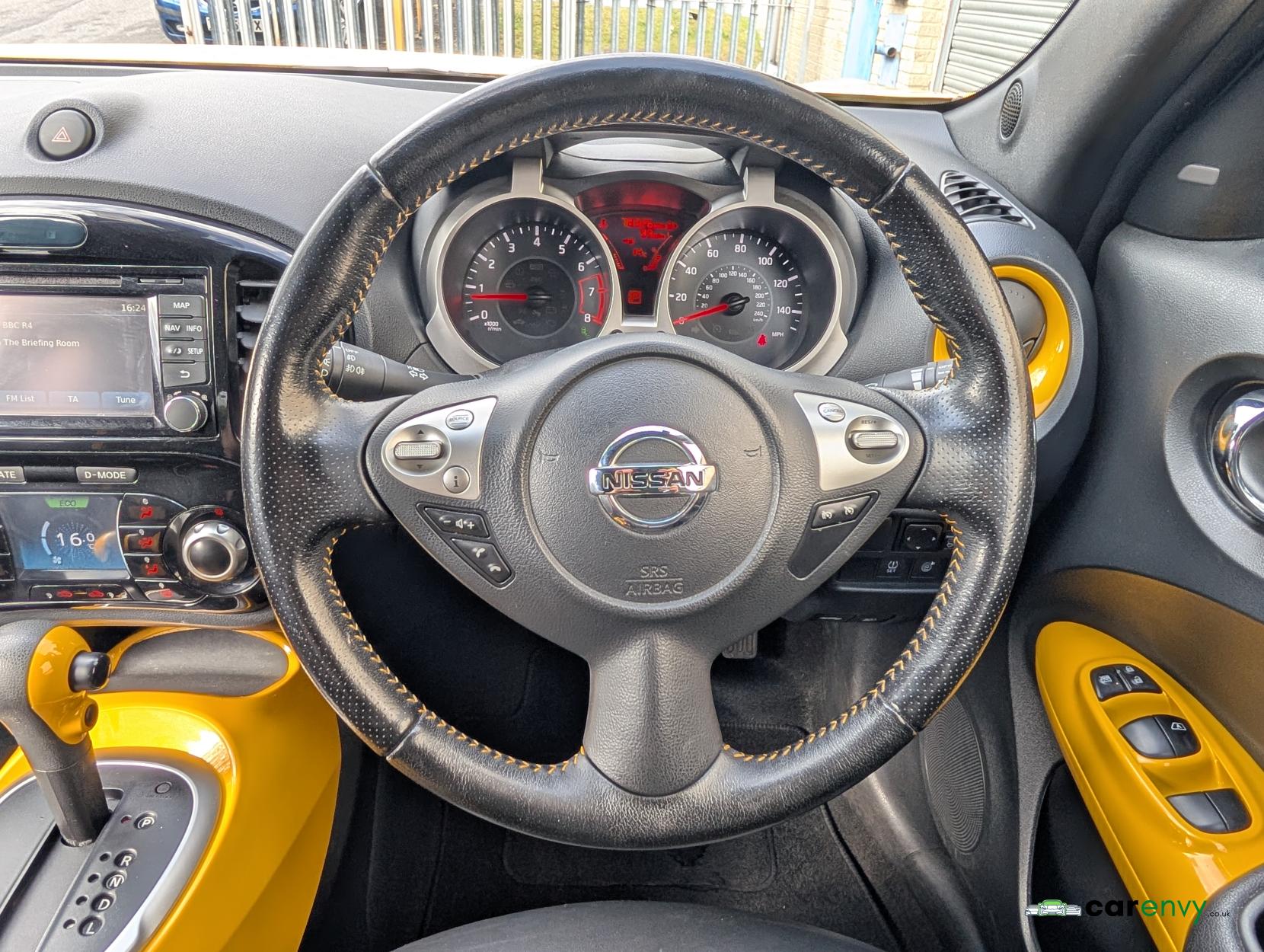Nissan Juke 1.6 Tekna SUV 5dr Petrol XTRON Euro 6 (117 ps)