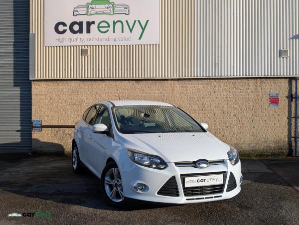 Ford Focus 1.6 TDCi Zetec Hatchback 5dr Diesel Manual Euro 5 (s/s) (115 ps)