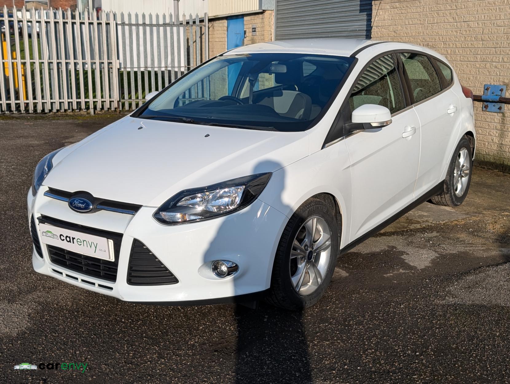 Ford Focus 1.6 TDCi Zetec Hatchback 5dr Diesel Manual Euro 5 (s/s) (115 ps)