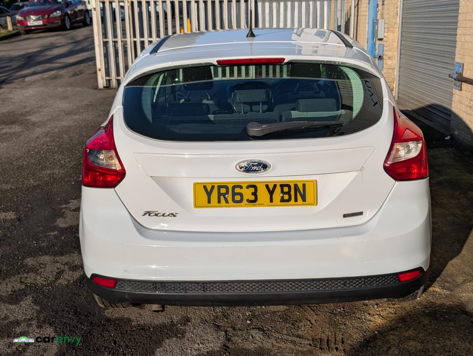 Ford Focus 1.6 TDCi Zetec Hatchback 5dr Diesel Manual Euro 5 (s/s) (115 ps)