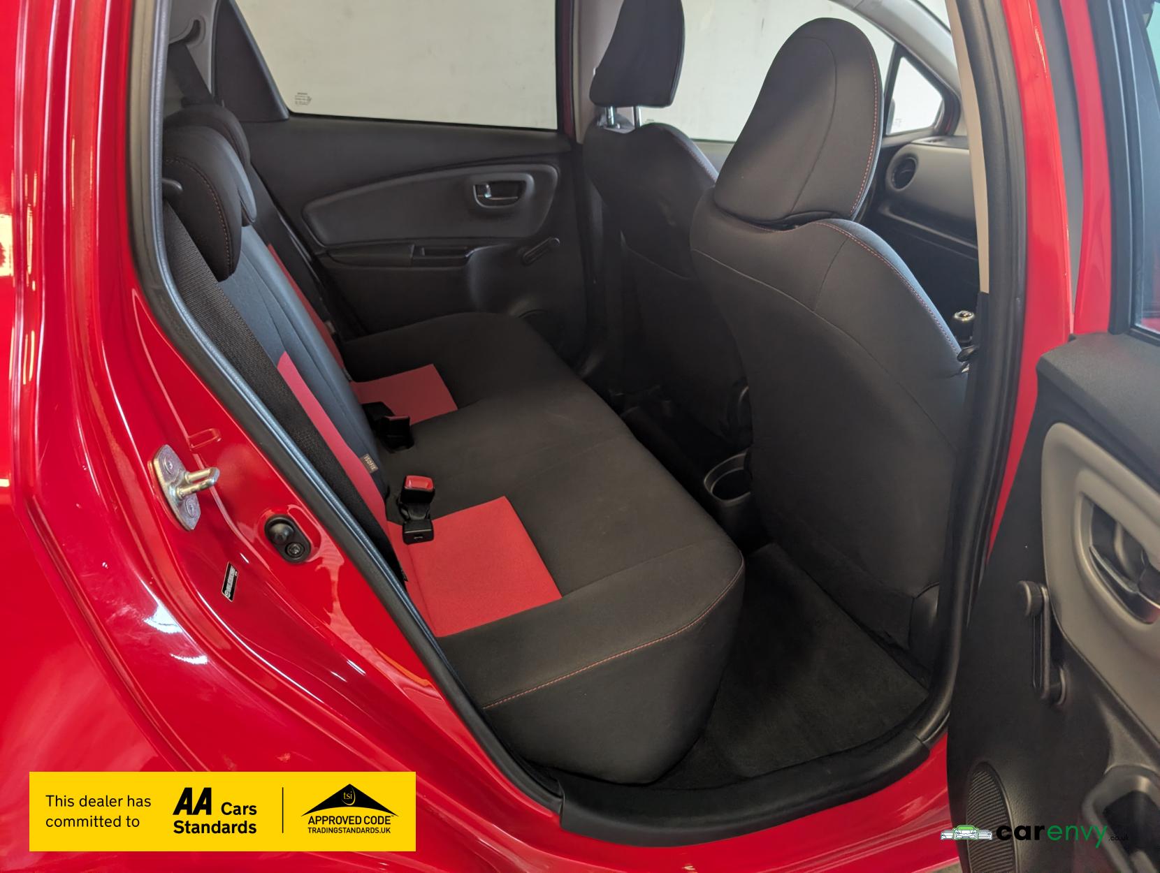 Toyota Yaris 1.33 Dual VVT-i Sport Hatchback 5dr Petrol Manual Euro 5 Euro 5 (99 ps)