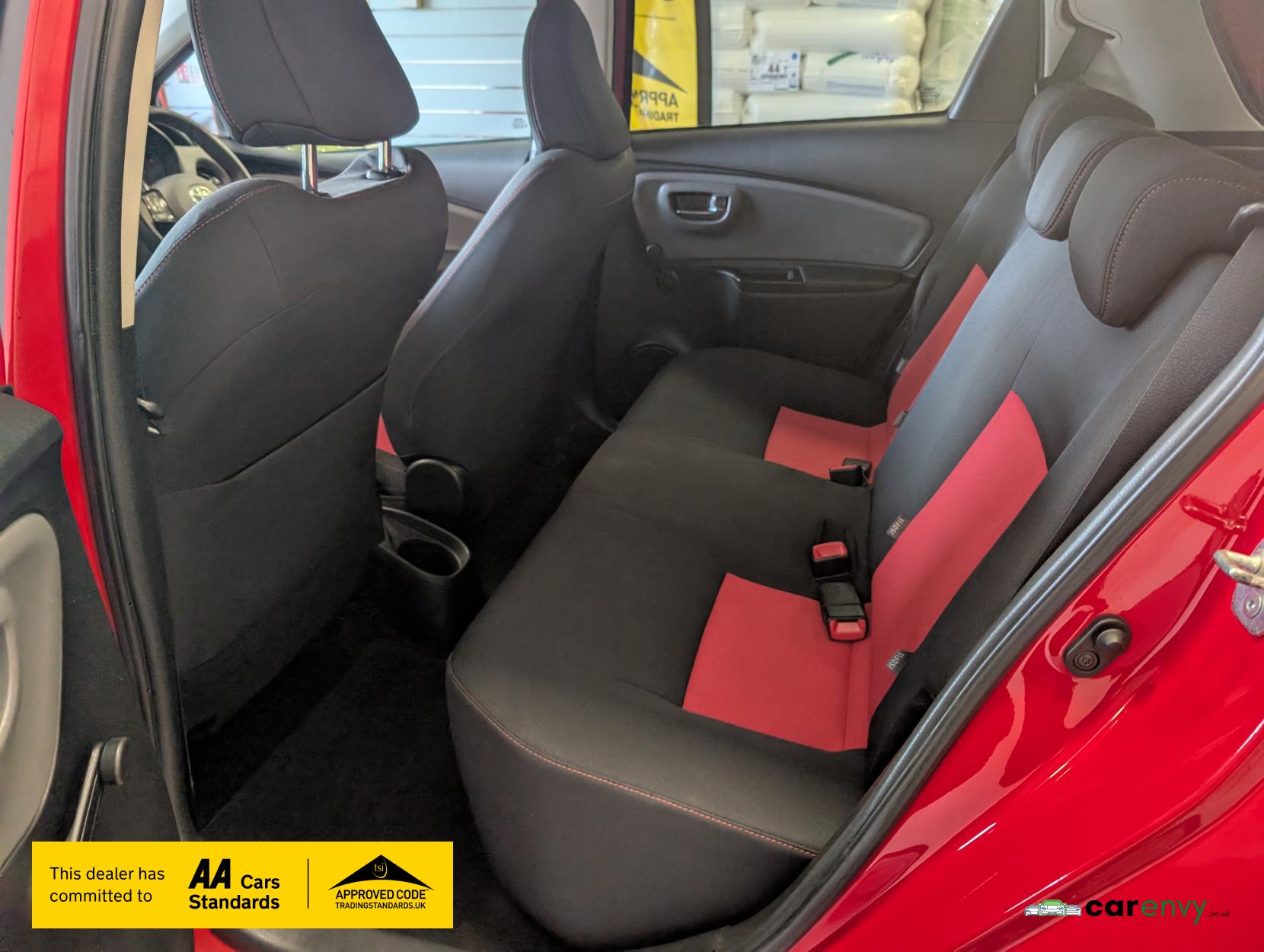 Toyota Yaris 1.33 Dual VVT-i Sport Hatchback 5dr Petrol Manual Euro 5 Euro 5 (99 ps)